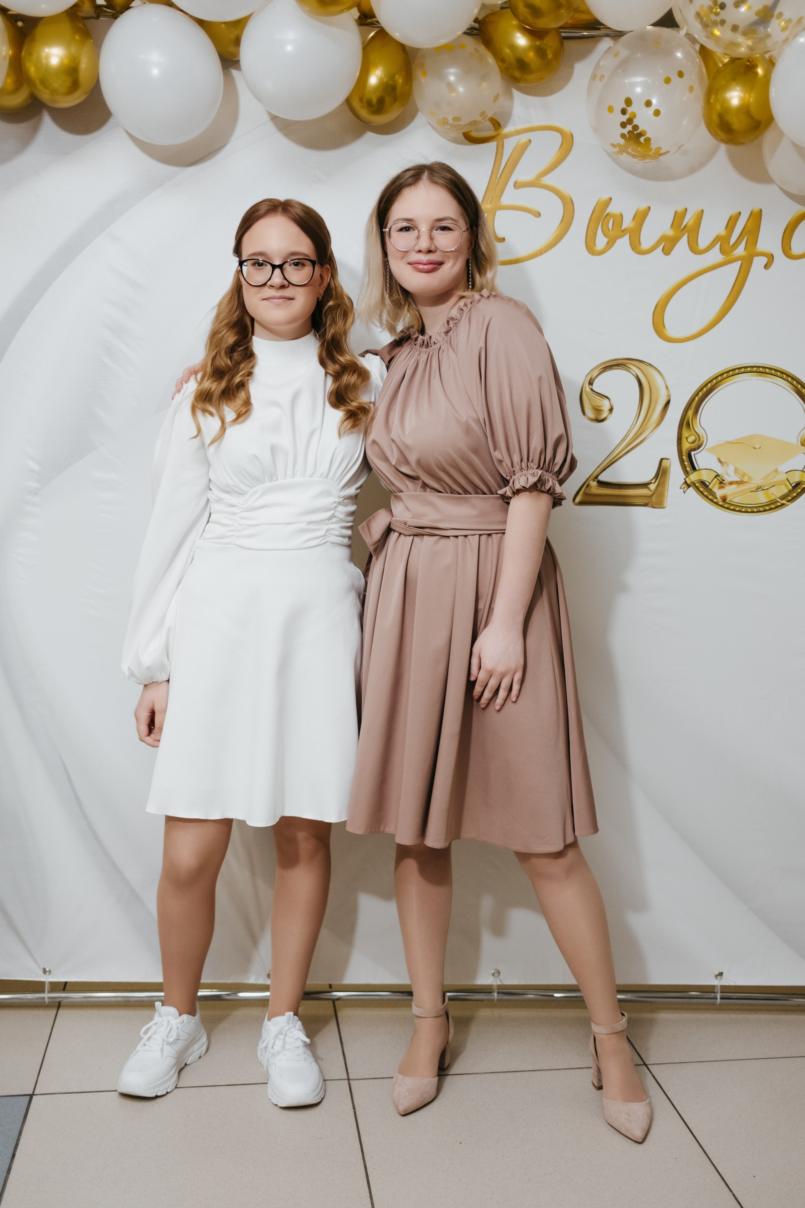 Выпускной 11 класс школы № 30. Свадебный и репортажной фотограф Денис Ожигин в Краснодаре и Краснодарском крае