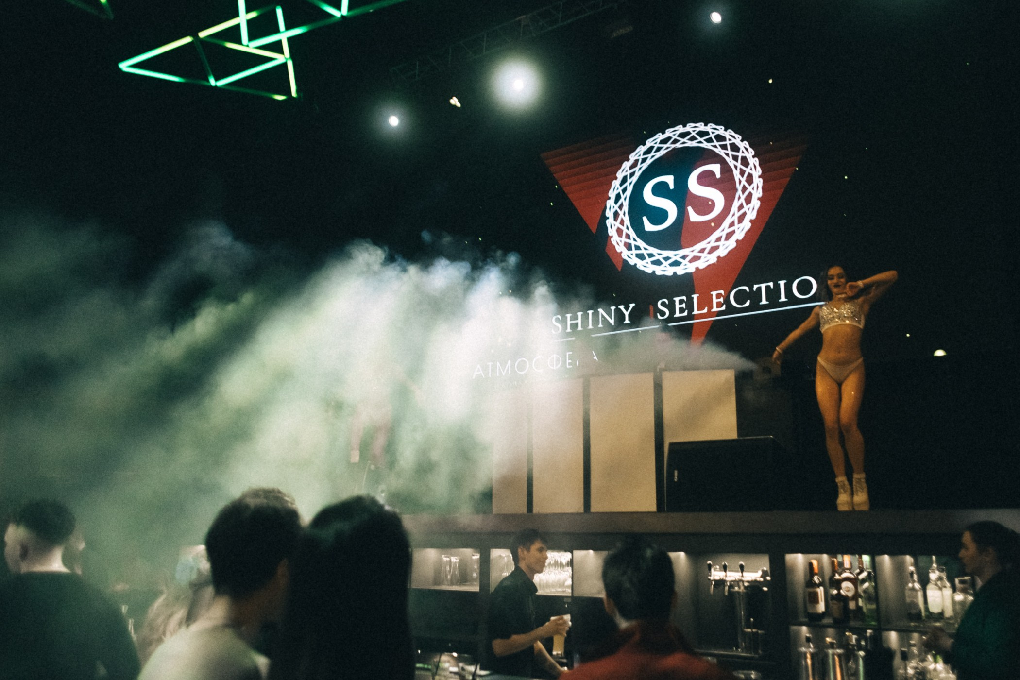 Выпускной школы диджеинга «Атмосфера». Фотограф Кемерово | Сергей