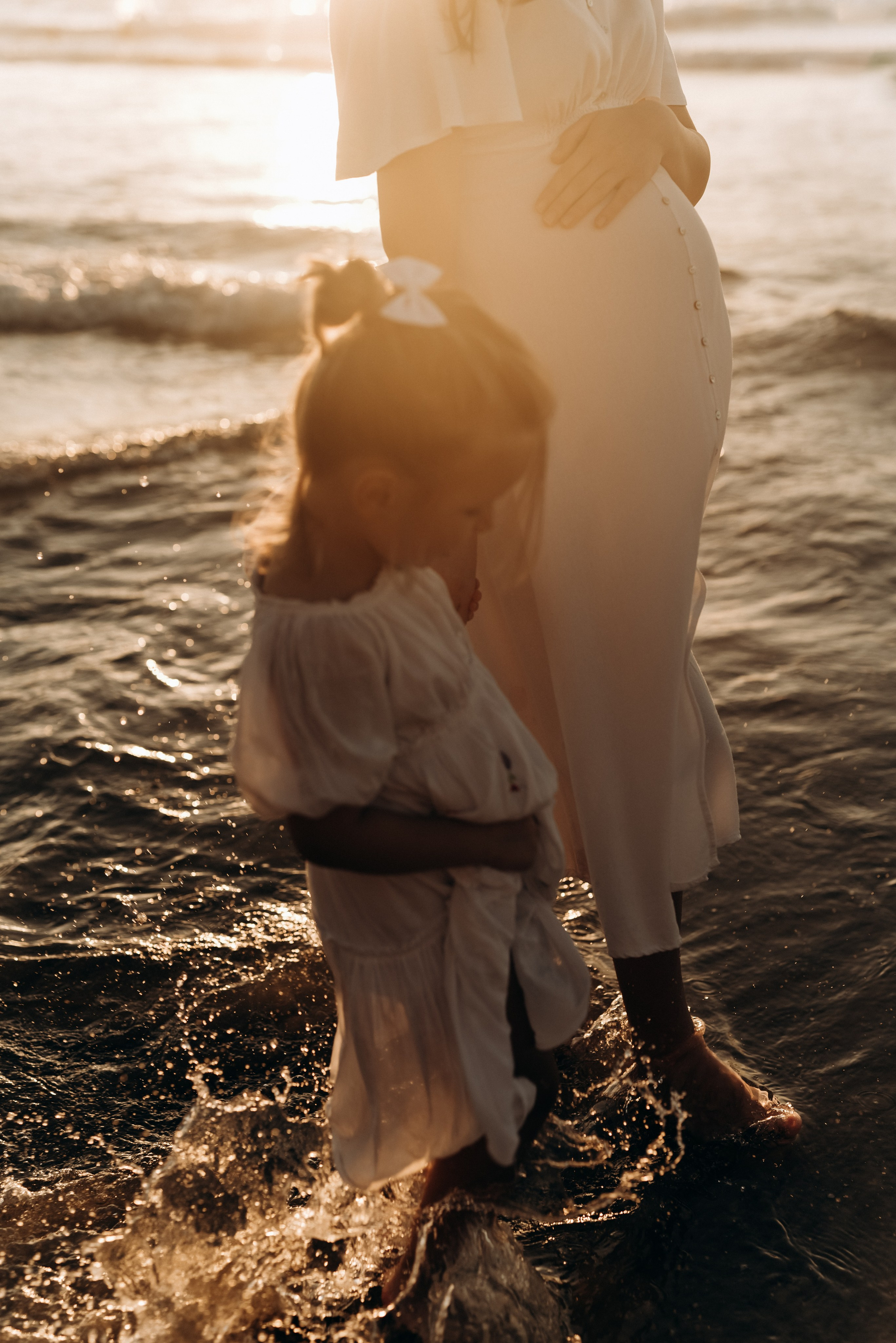 Ela, Andre & Mira: Pregnancy. Family photographer in Israel | Alesya Superfin