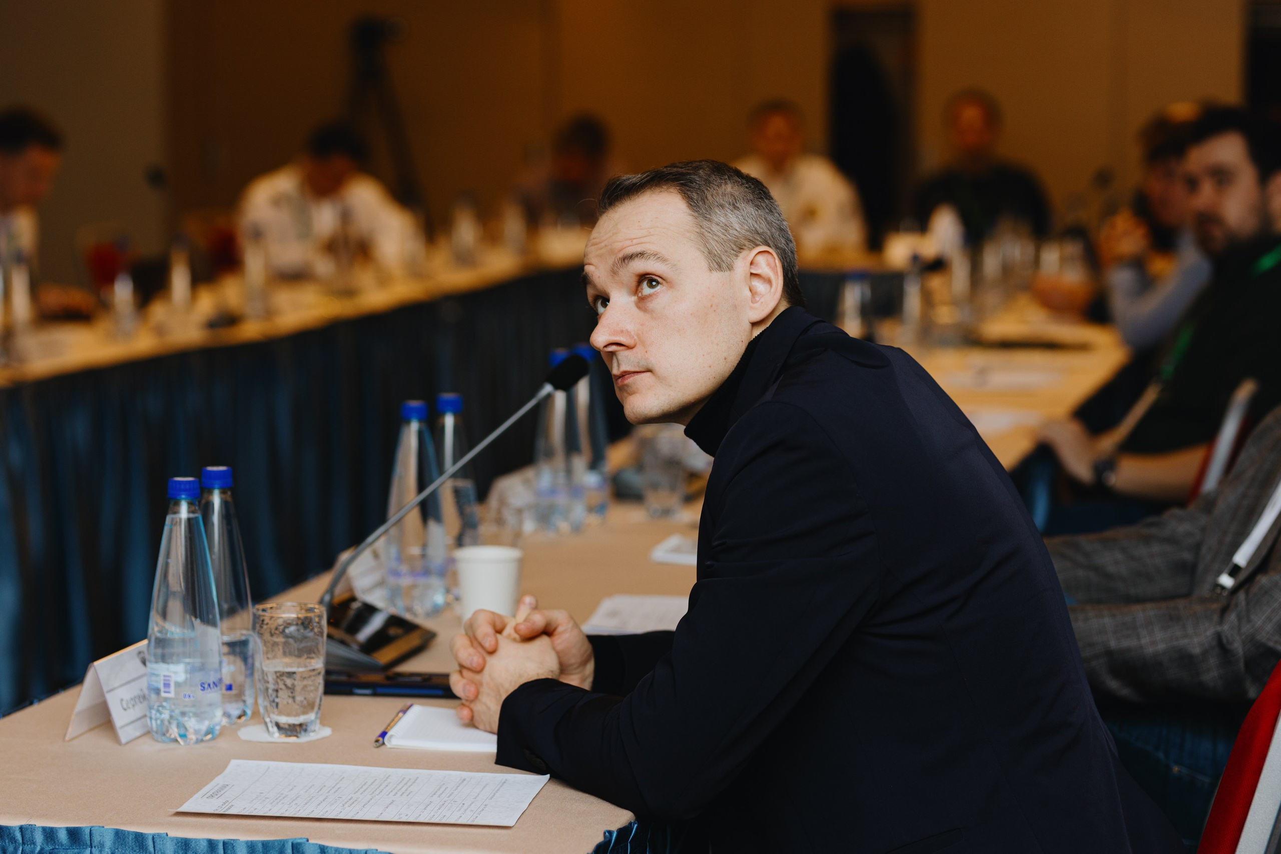 Nafta Club. Дискуссионный клуб. Фотограф Илья Чернов