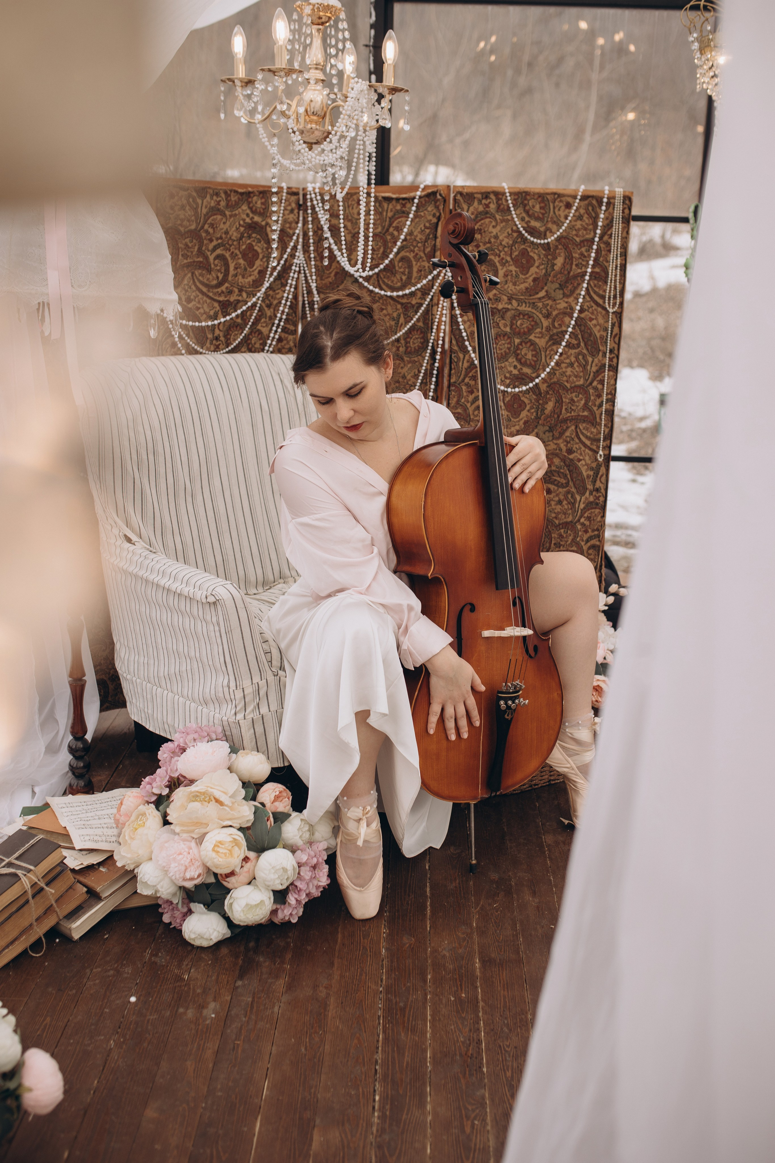 В студии. Фотограф Владивосток | Фотокниги на заказ с доставкой по всей России