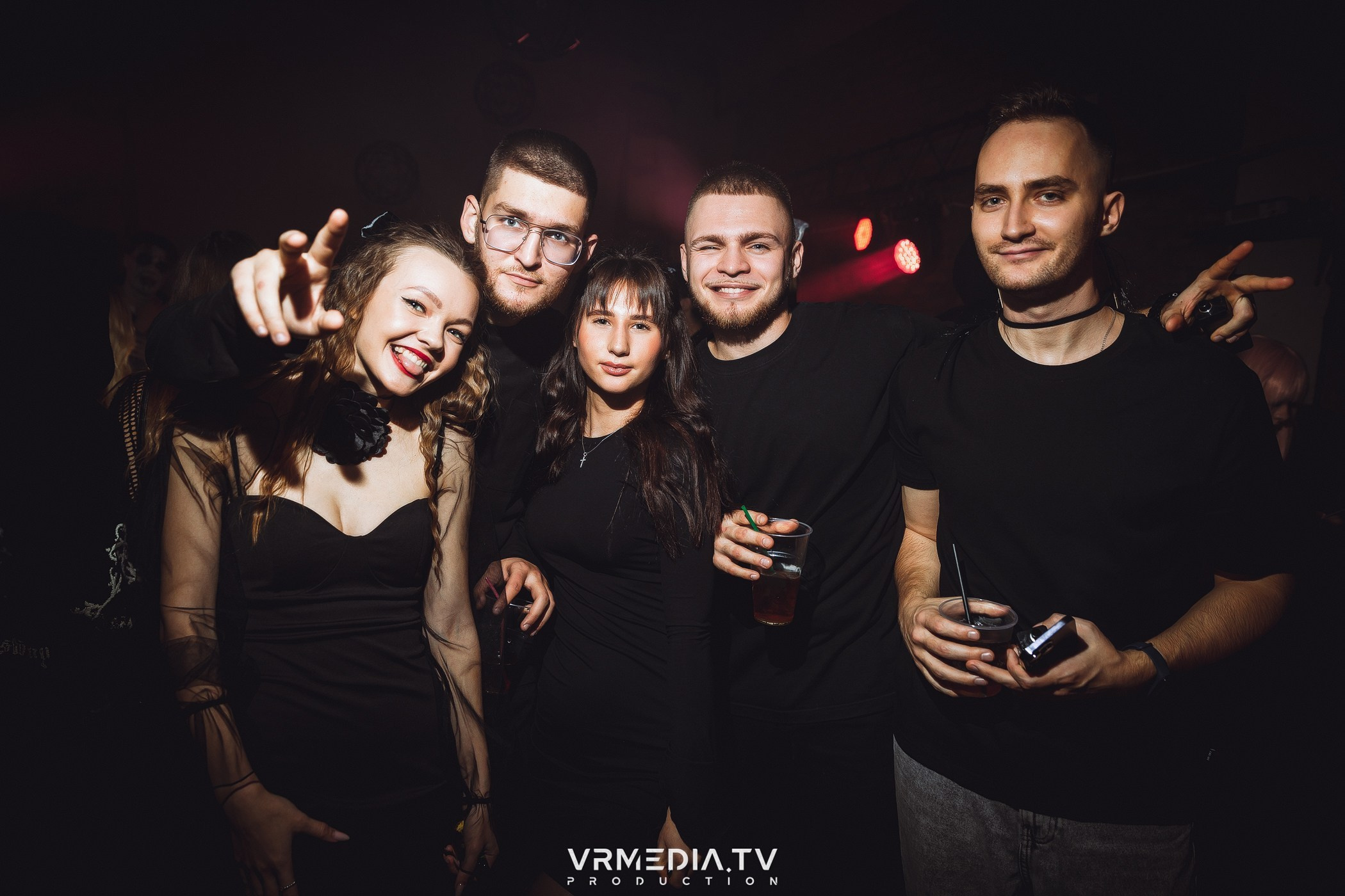 Услуги фотографа Тимура Аминова — фотосъёмка в студии и на локации. Тимур Аминов | Фотограф в Кемерове