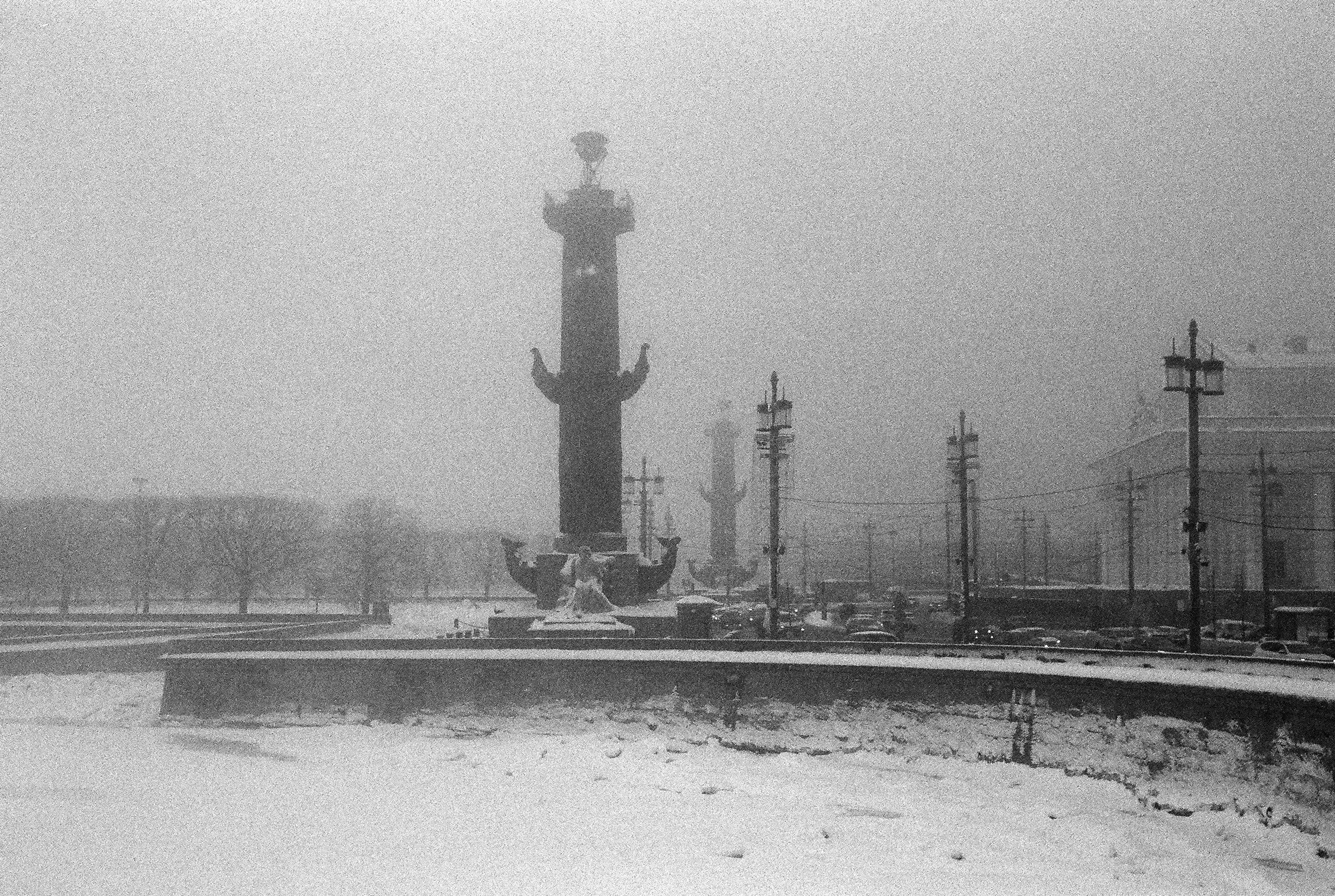 Фотографии черно-белые. Свадебный и семейный пленочный фотограф в Петербурге Истомина Ирина