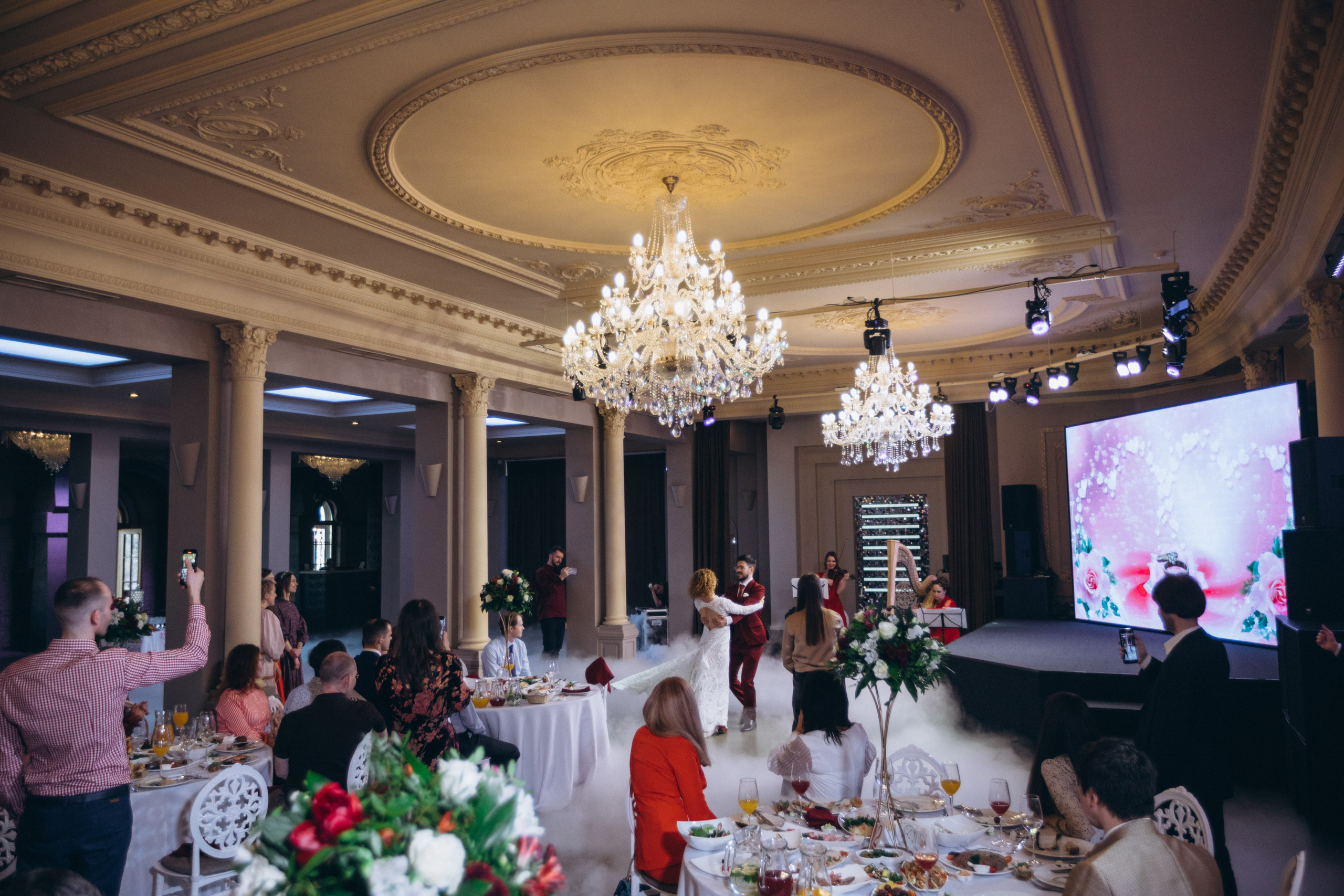 Фотографии 2023 года. Свадебный и семейный фотограф в Санкт-Петербурге Яцына Юрий. Видеоопер