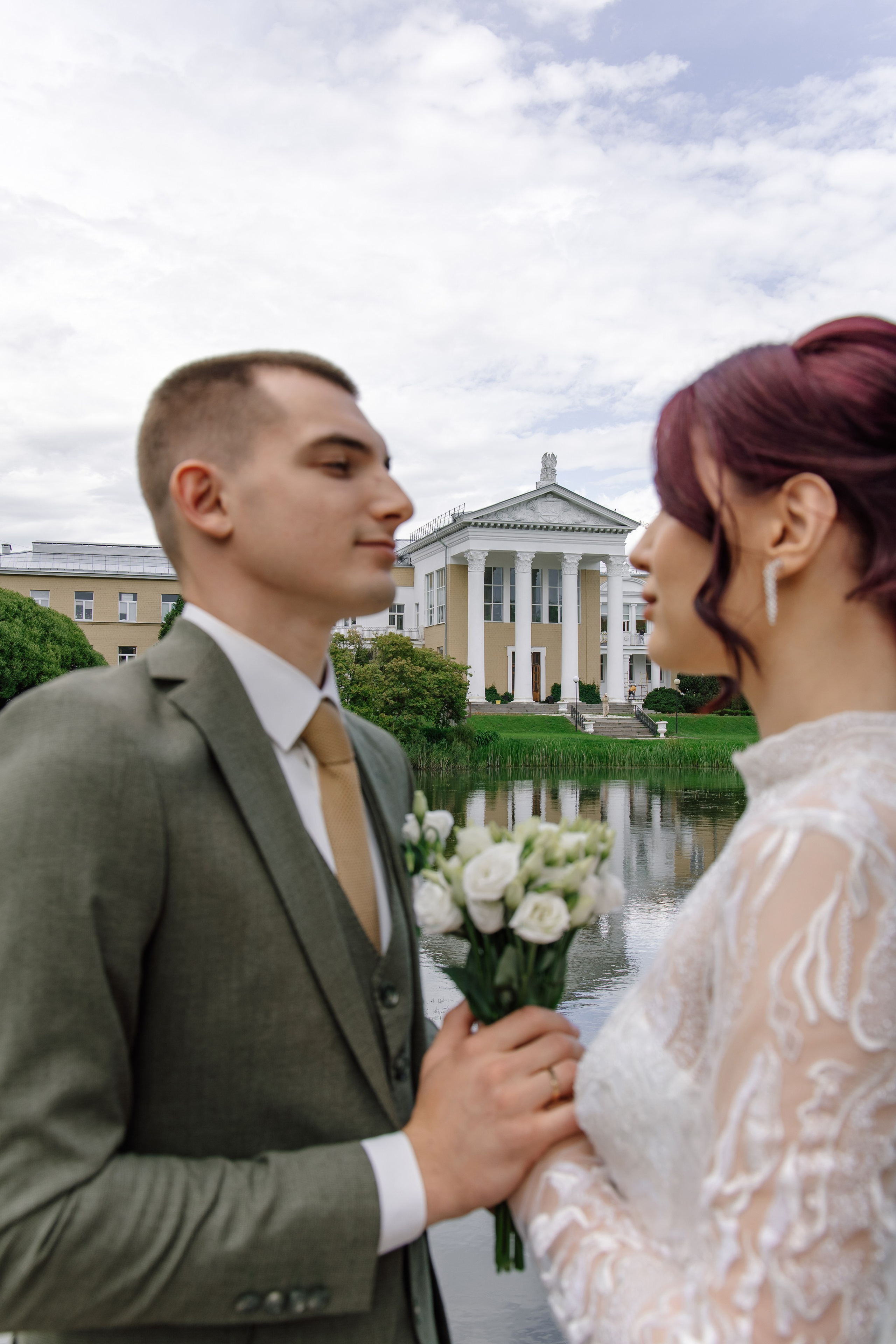 Савеловский ЗАГС и прогулка в Ботаническом саду. Свадебная фотосъёмка в Москве от 15 000₽ — фото и видео в один день