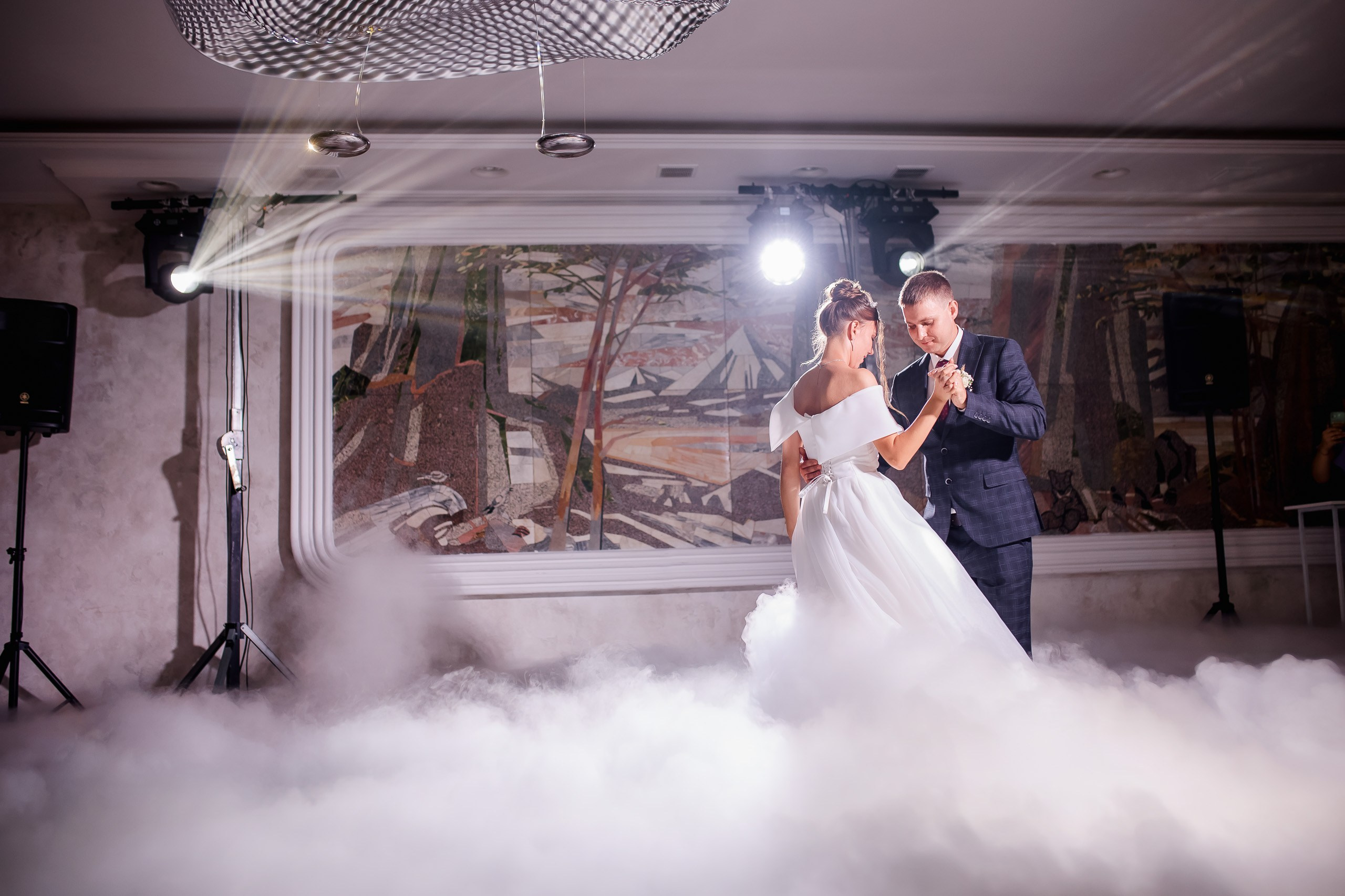 Евгений и Юлия. Совместные сборы. Интурист. Выездная. Фото с Китами. Свадебный фотограф в Хабаровске