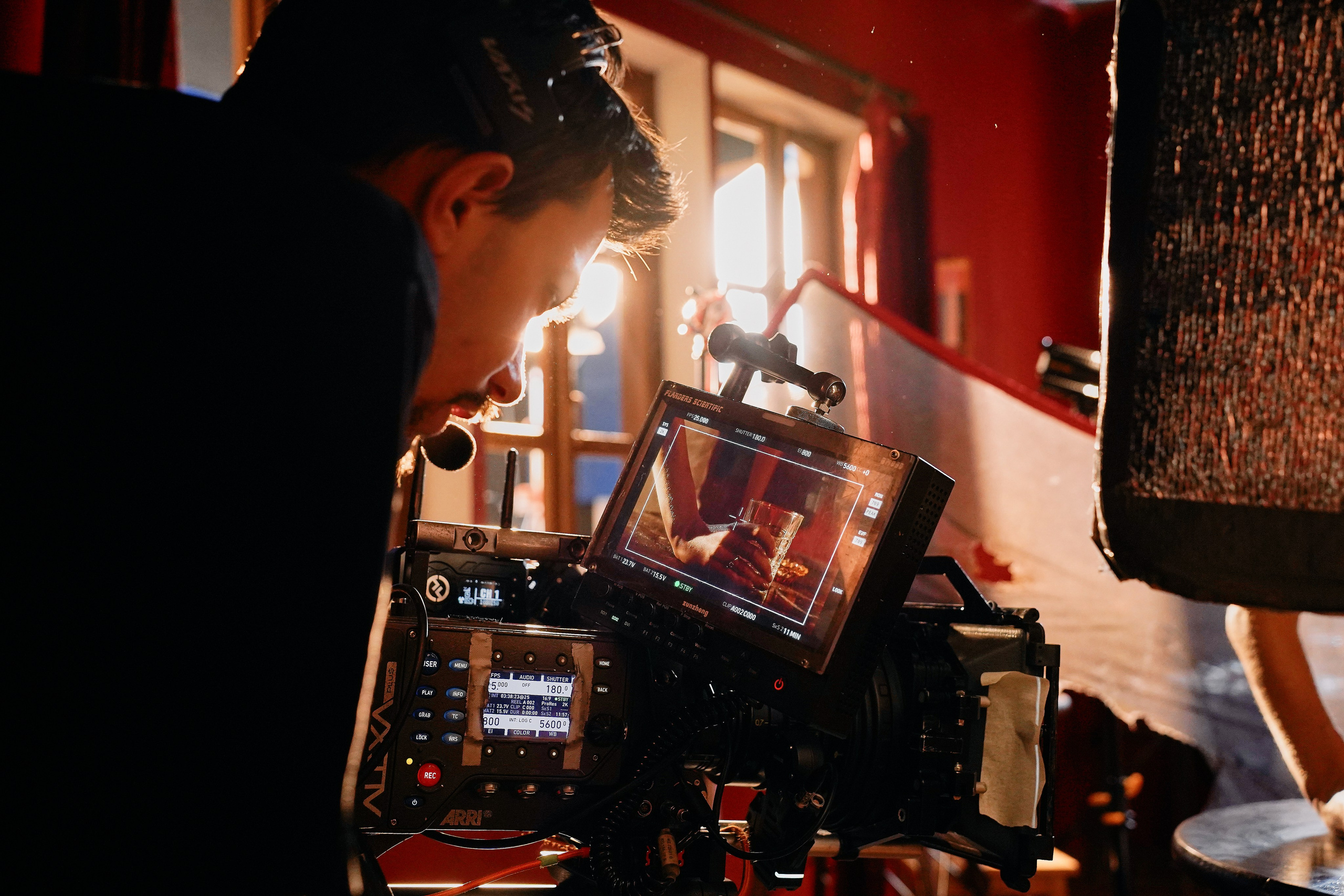 БЭКИ со съемок. Фотограф