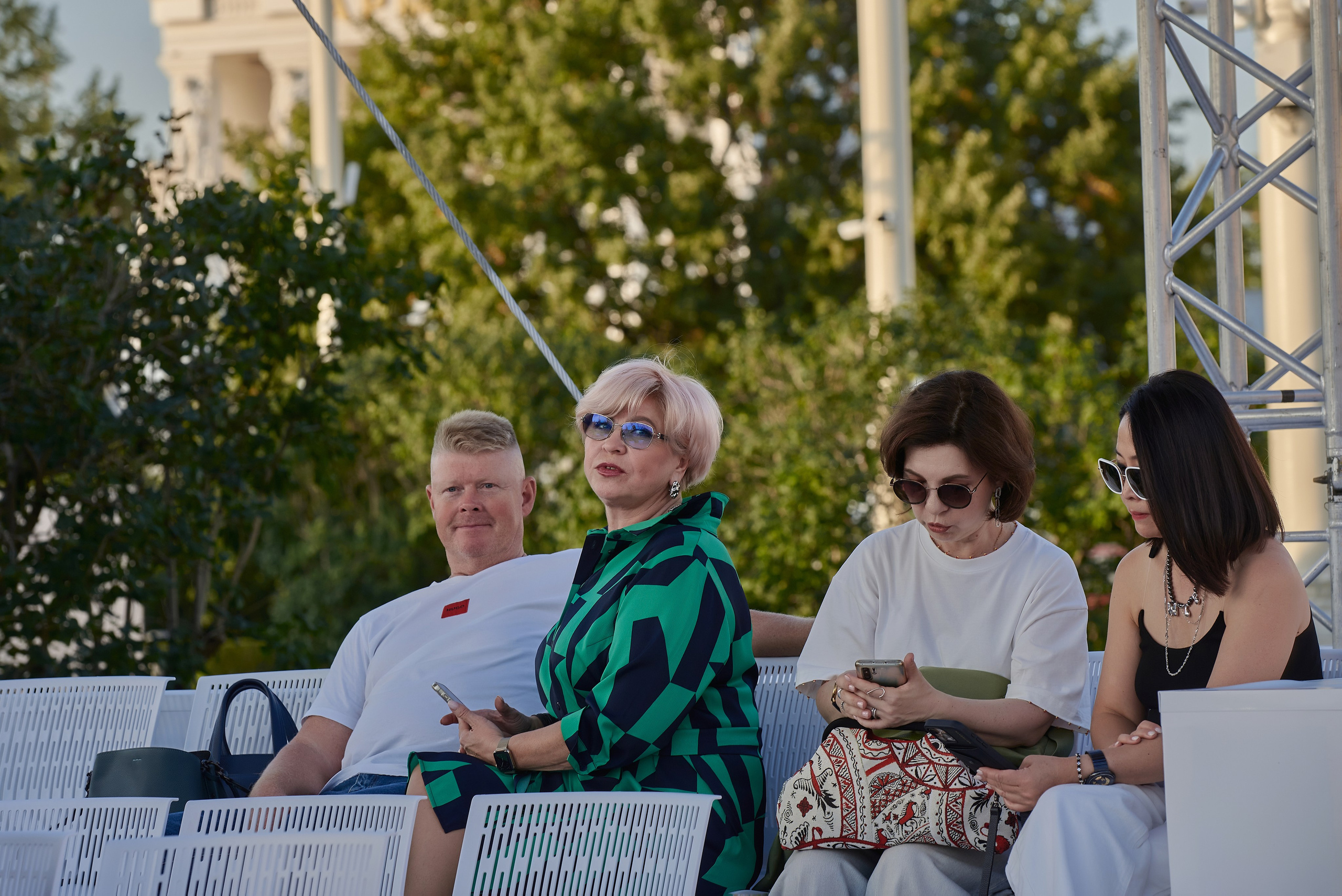 Backstage с показа ALENA COJOCARU RFW 2025. Наталия Дианова — фотограф для брендов и экспертов в Москве