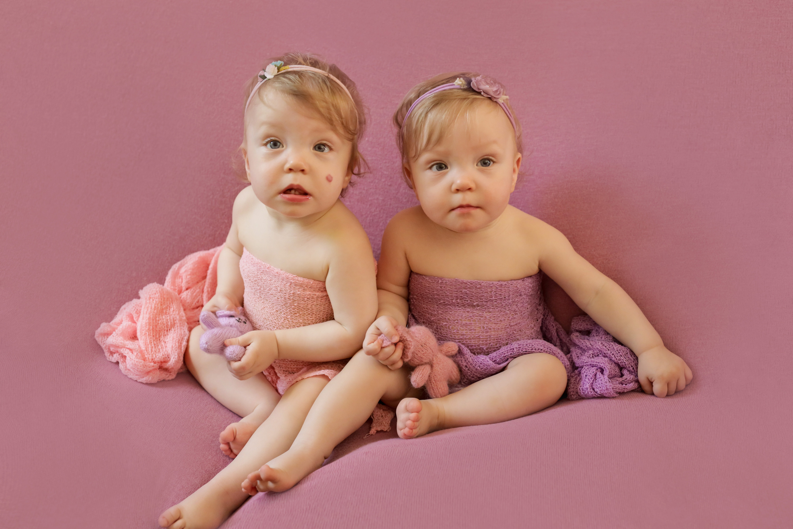 Элина и Арина. Я расту. Семейный фотограф и фотограф новорожденных в Санкт-Петербурге Алина Фе