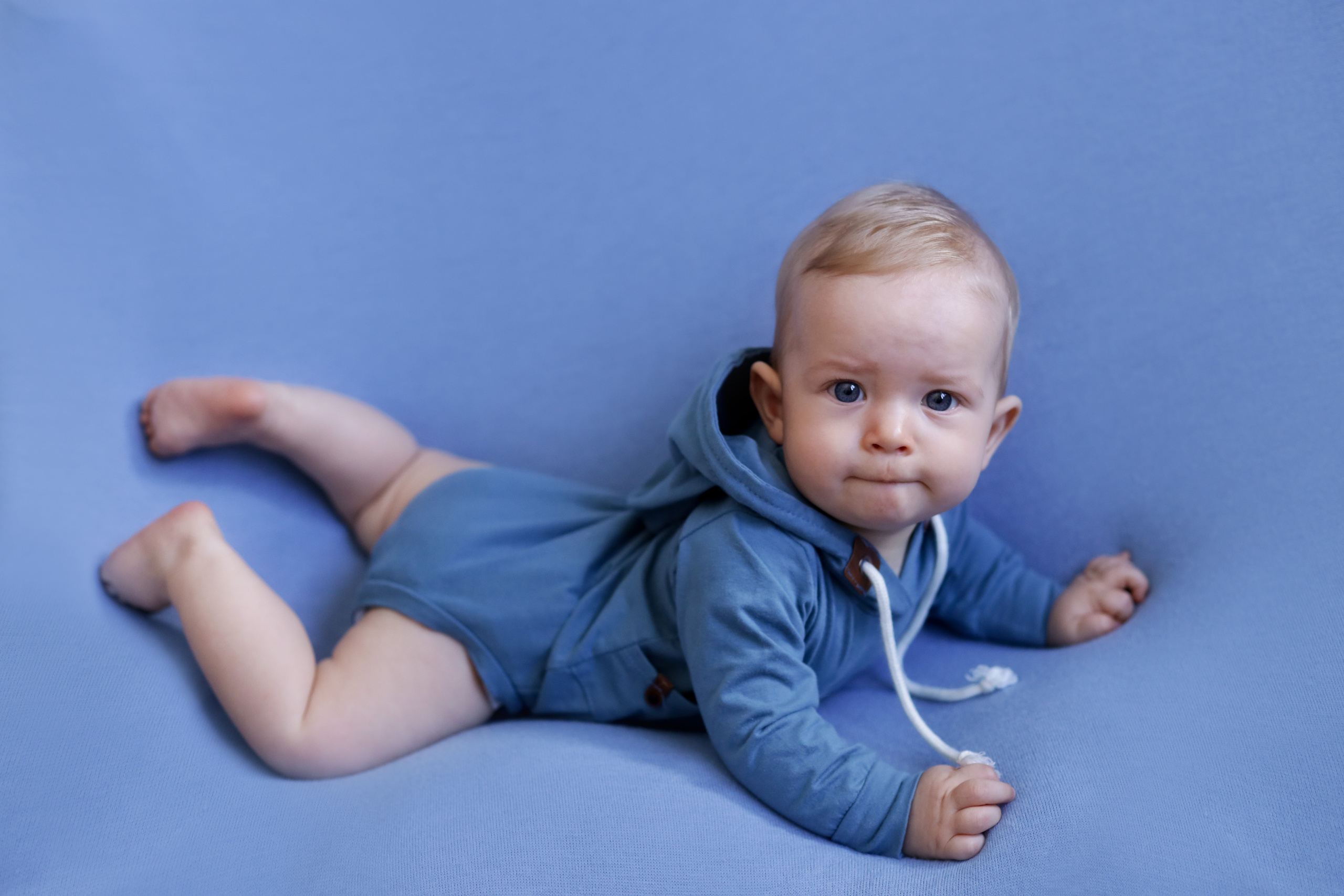 Михаил. Я расту. Семейный фотограф и фотограф новорожденных в Санкт-Петербурге Алина Фе