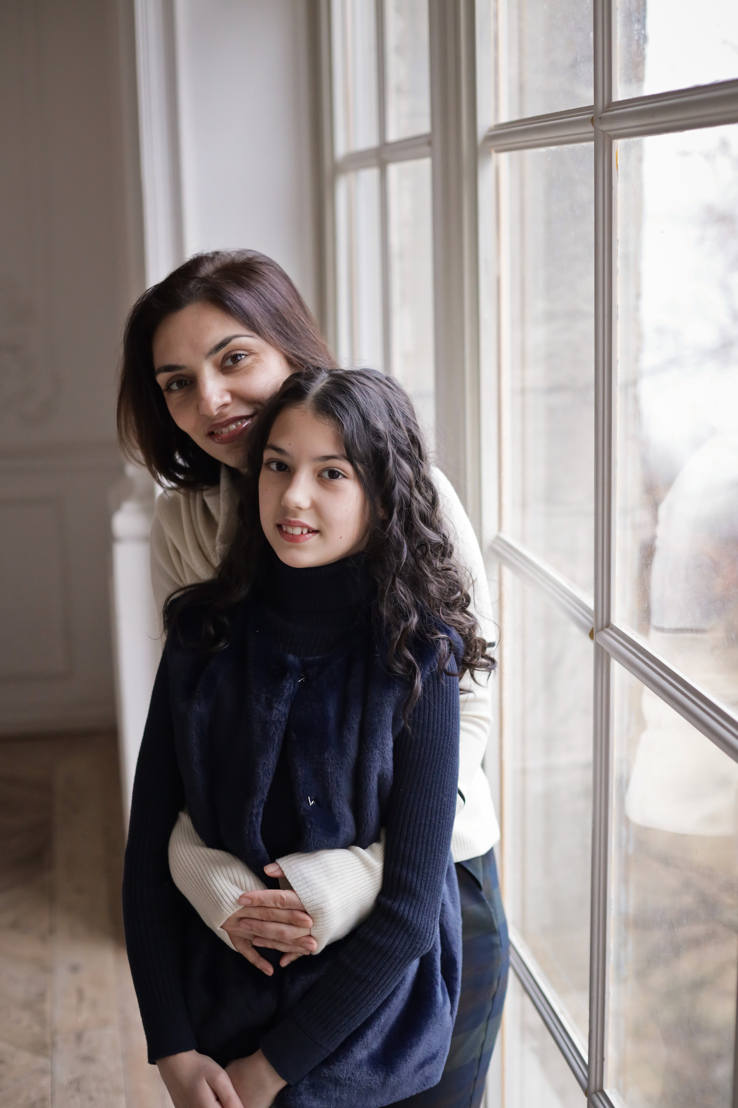 МАРИКА с мамой. Семейный фотограф и фотограф новорожденных в Санкт-Петербурге Алина Фе