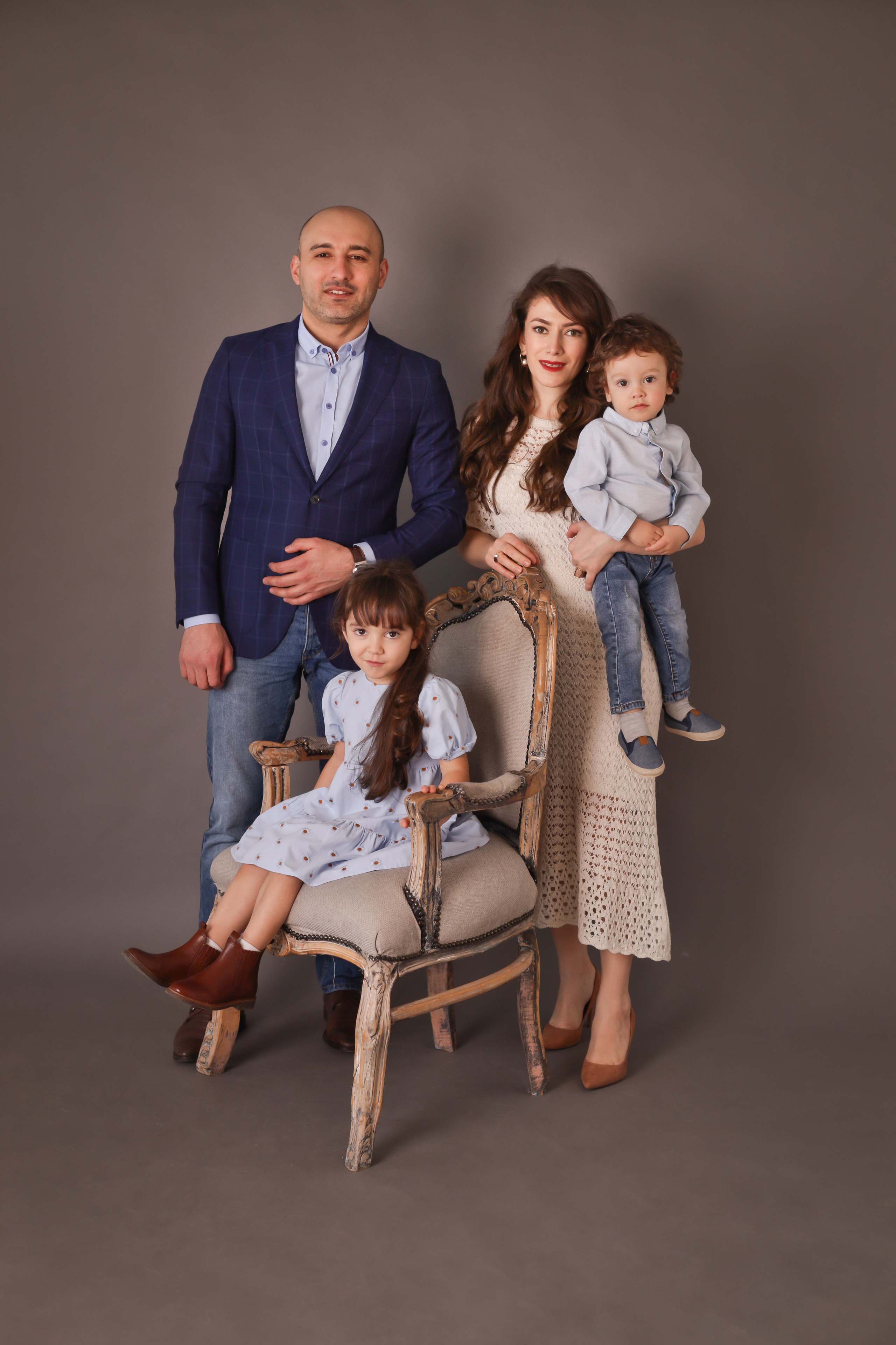 Семья Лейлы. Семейный фотограф и фотограф новорожденных в Санкт-Петербурге Алина Фе