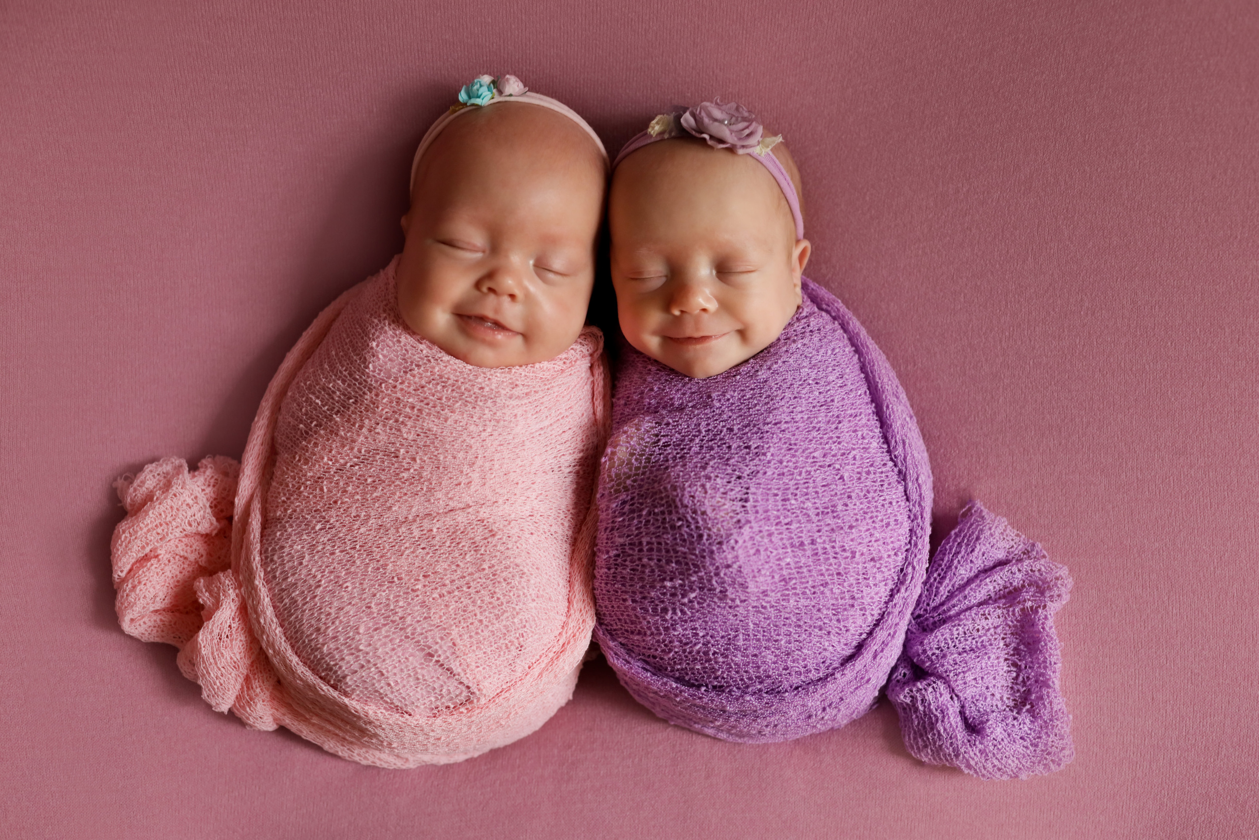 Элина и Арина 1,5 месяца. Семейный фотограф и фотограф новорожденных в Санкт-Петербурге Алина Фе