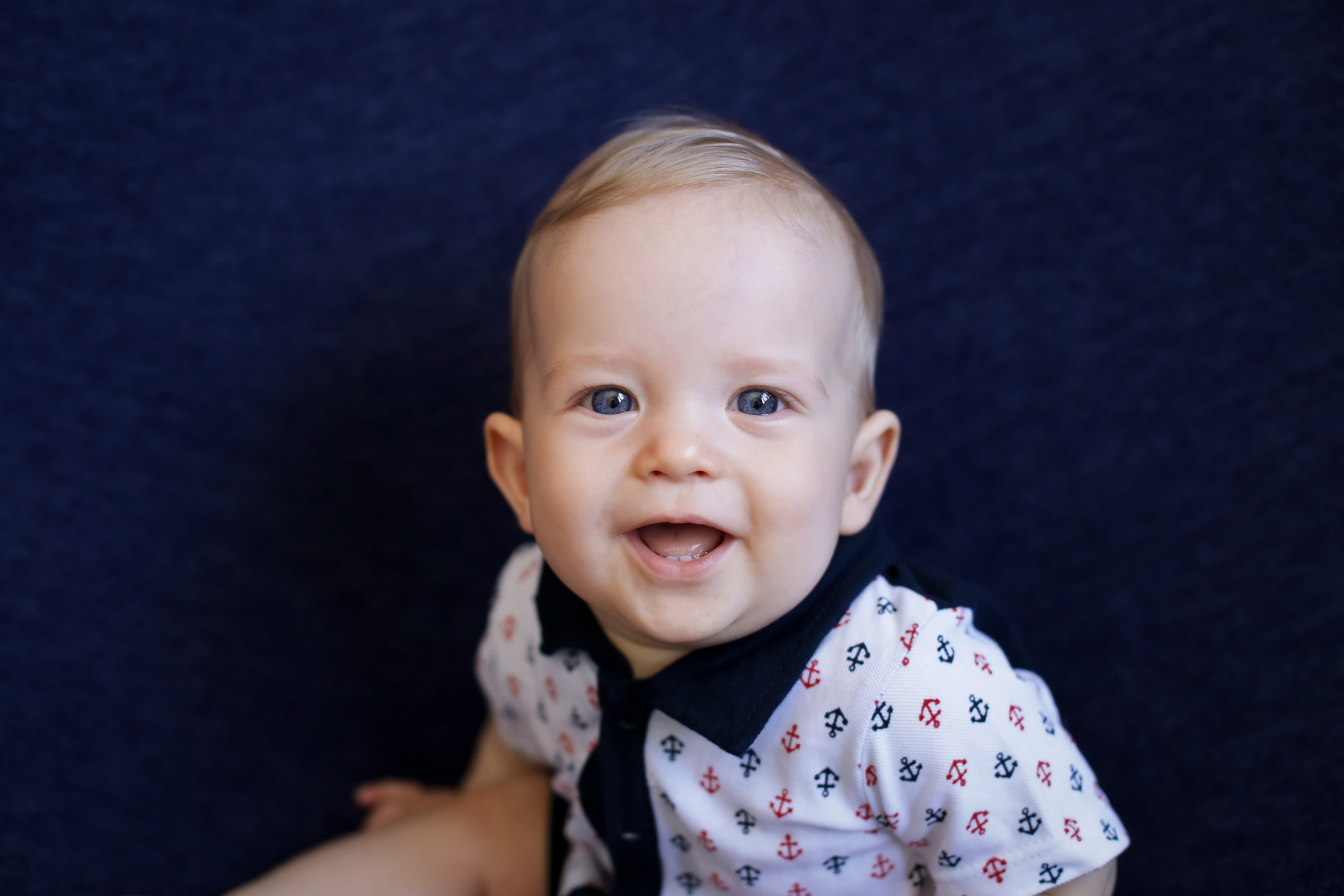 Михаил. Я расту. Семейный фотограф и фотограф новорожденных в Санкт-Петербурге Алина Фе