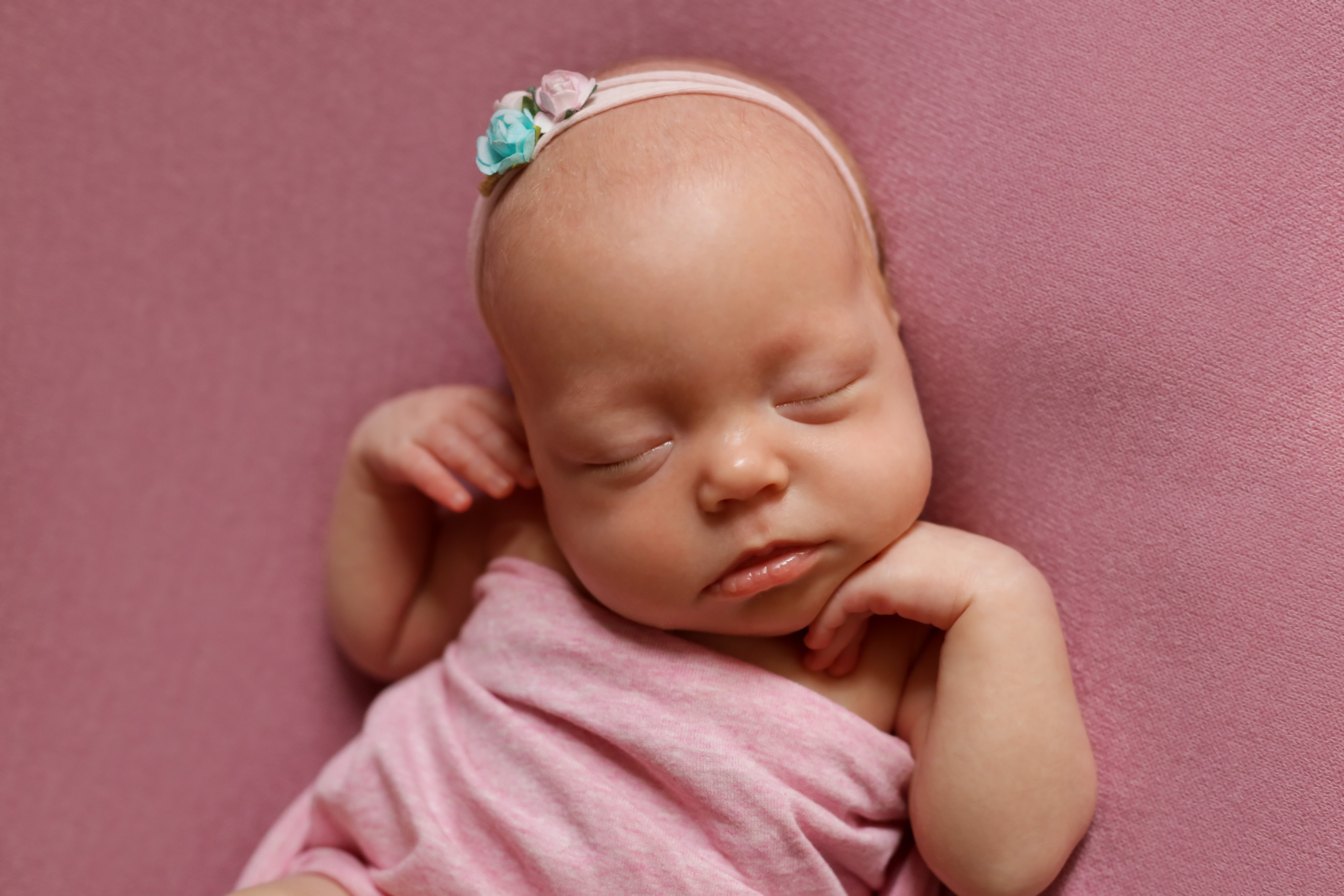 Элина и Арина 1,5 месяца. Семейный фотограф и фотограф новорожденных в Санкт-Петербурге Алина Фе