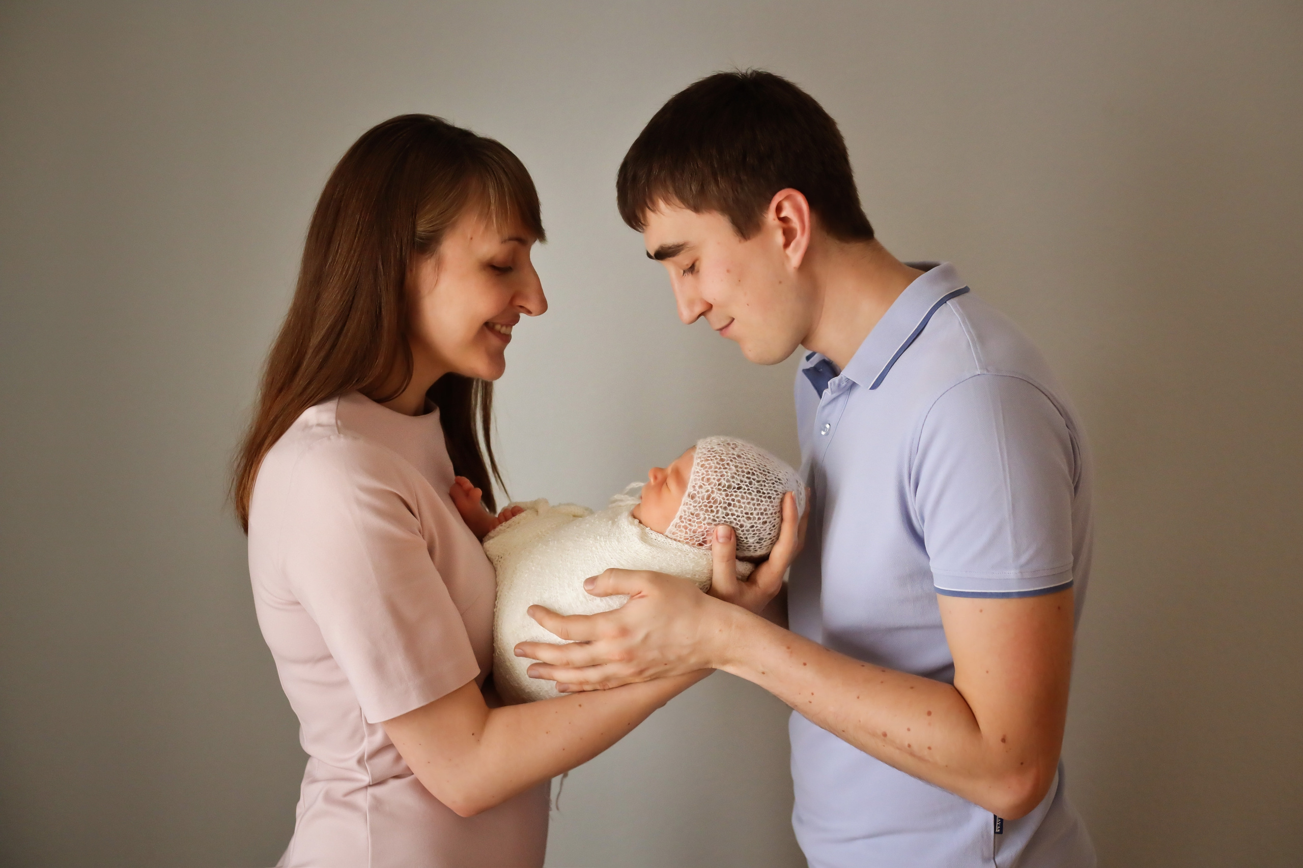 Семейный фотограф и фотограф новорожденных в Санкт-Петербурге Алина Фе