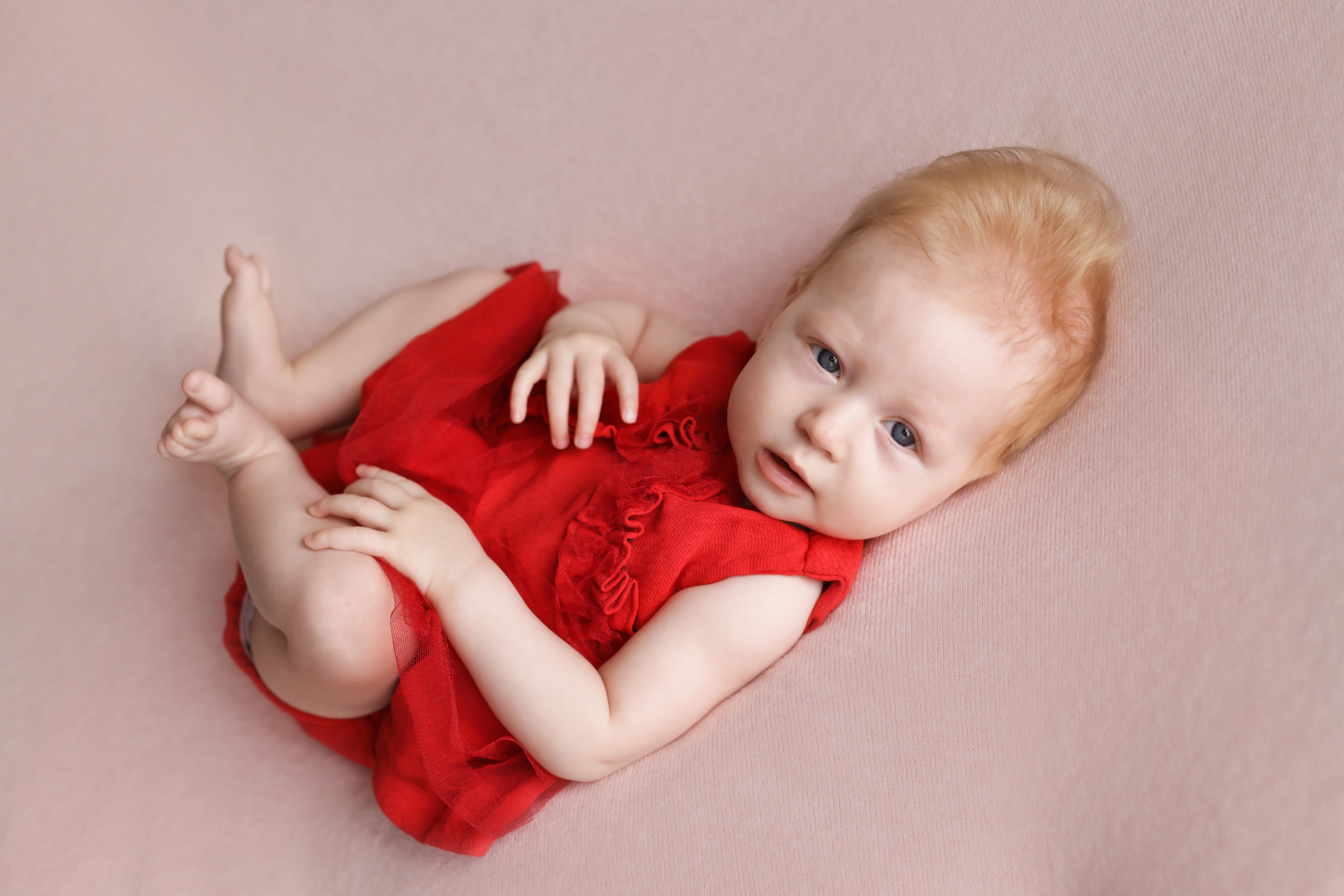 Ксенья. 6 месяцев. Семейный фотограф и фотограф новорожденных в Санкт-Петербурге Алина Фе