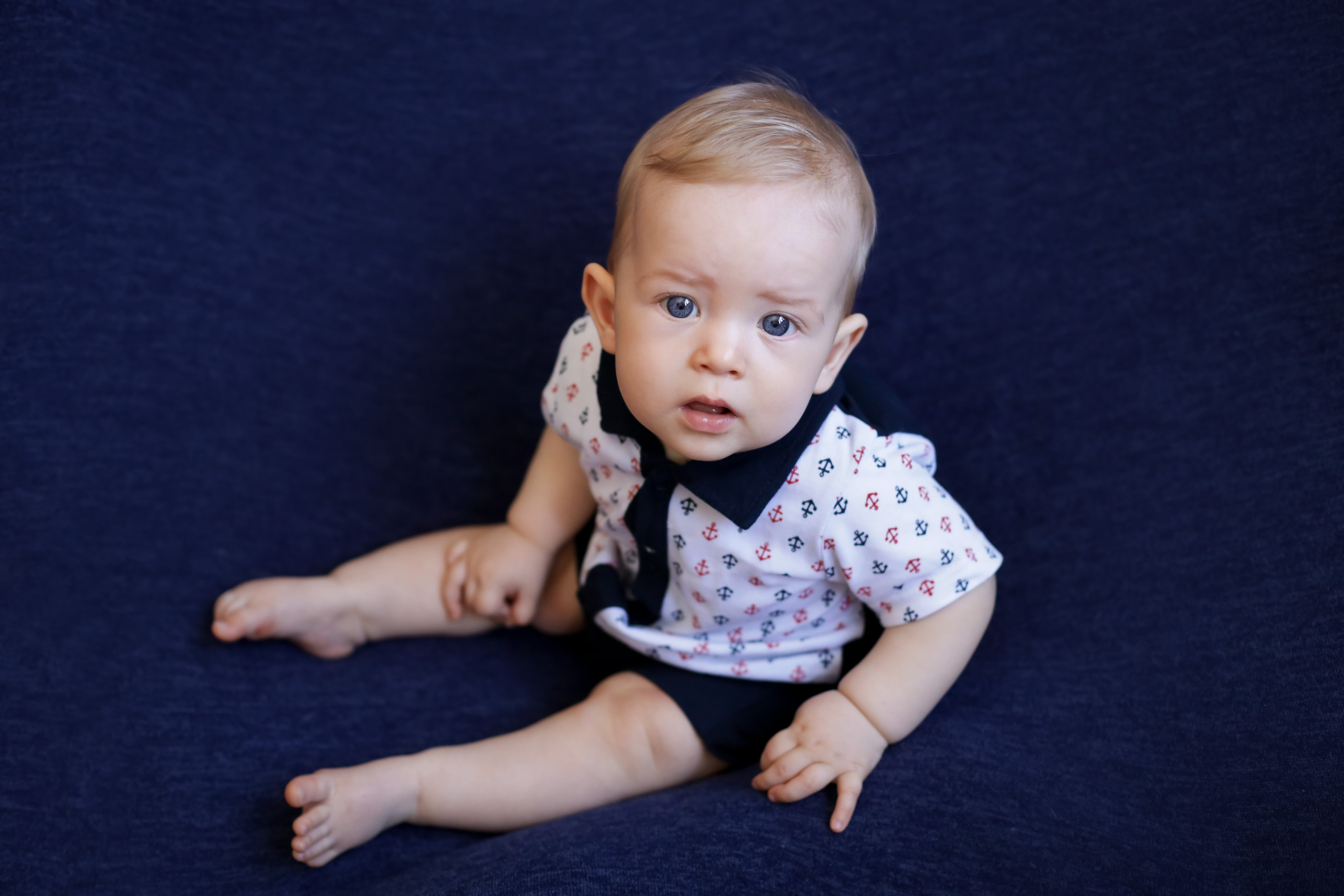 Михаил. Я расту. Семейный фотограф и фотограф новорожденных в Санкт-Петербурге Алина Фе