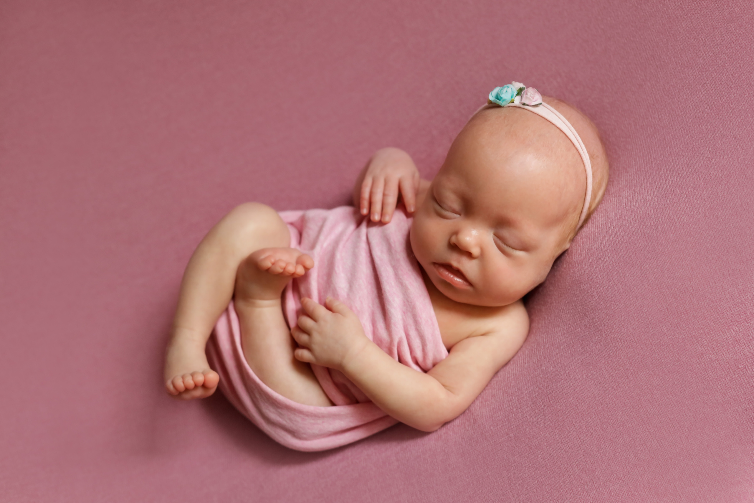 Элина и Арина 1,5 месяца. Семейный фотограф и фотограф новорожденных в Санкт-Петербурге Алина Фе