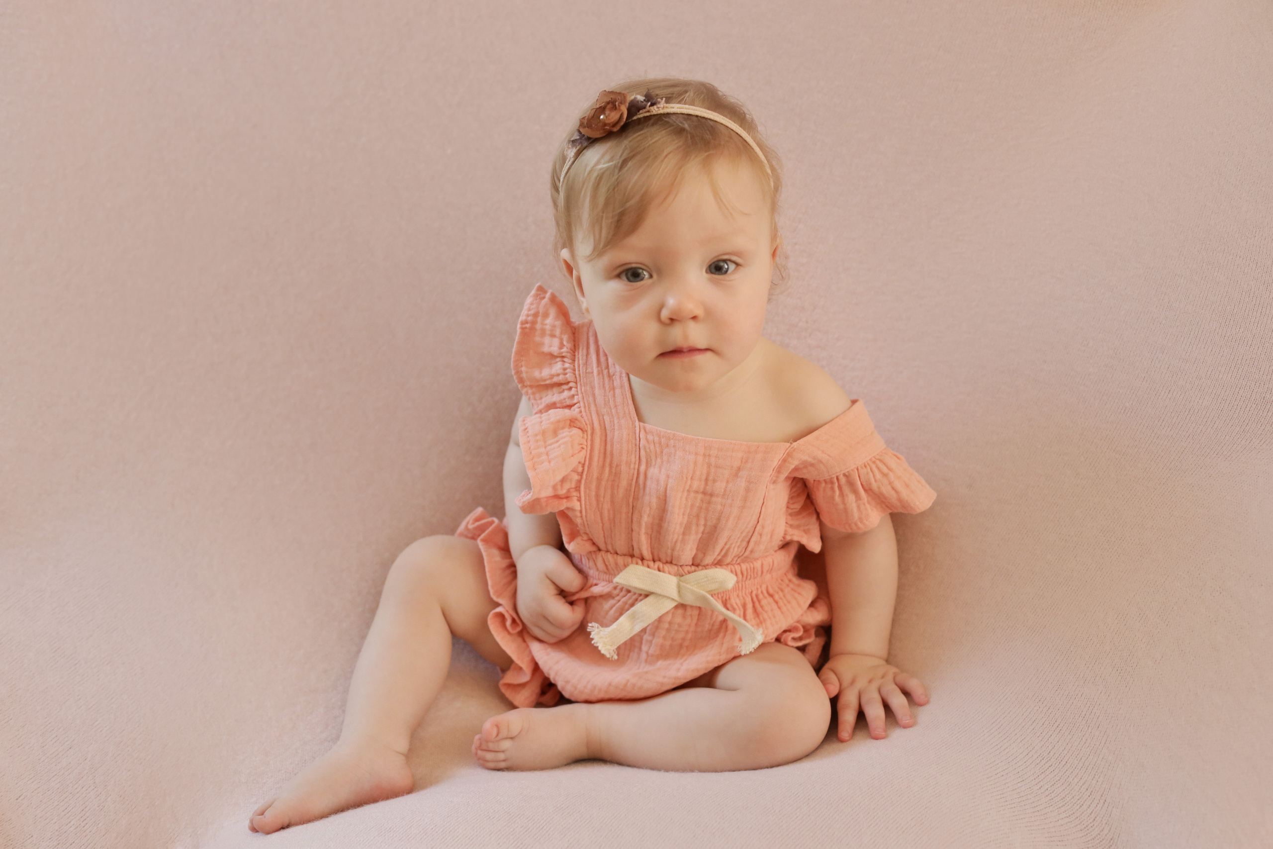 Элина и Арина. Я расту. Семейный фотограф и фотограф новорожденных в Санкт-Петербурге Алина Фе