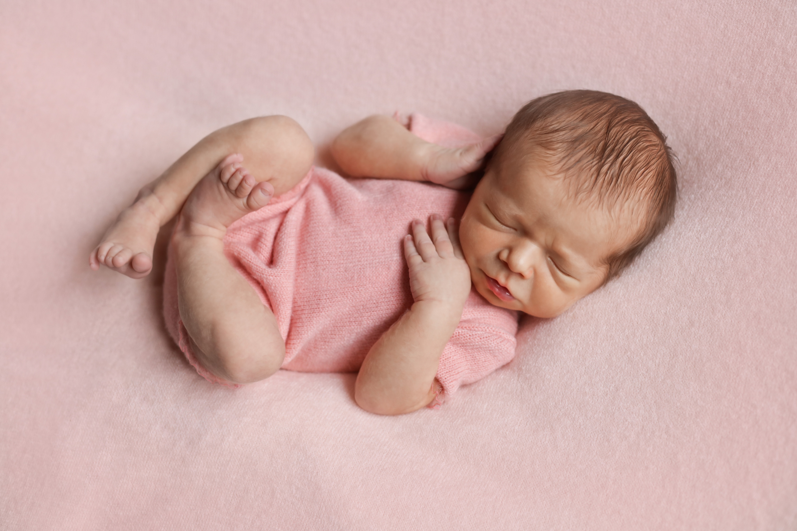 Мила 6 дней. Семейный фотограф и фотограф новорожденных в Санкт-Петербурге Алина Фе