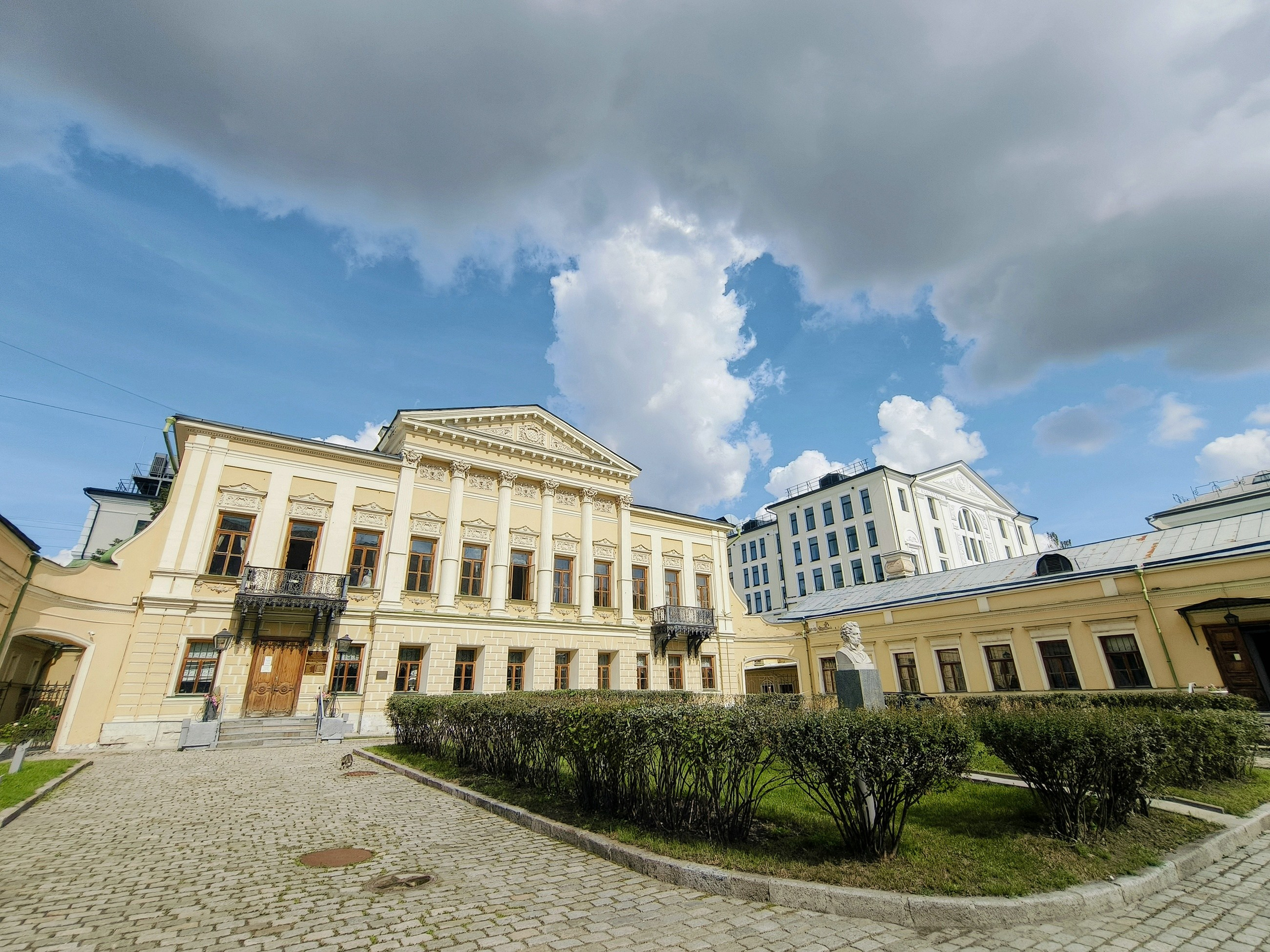 Регистрация брака в библиотеке Пушкина. Свадебный и семейный фотограф в Москве Светлана Зоткина