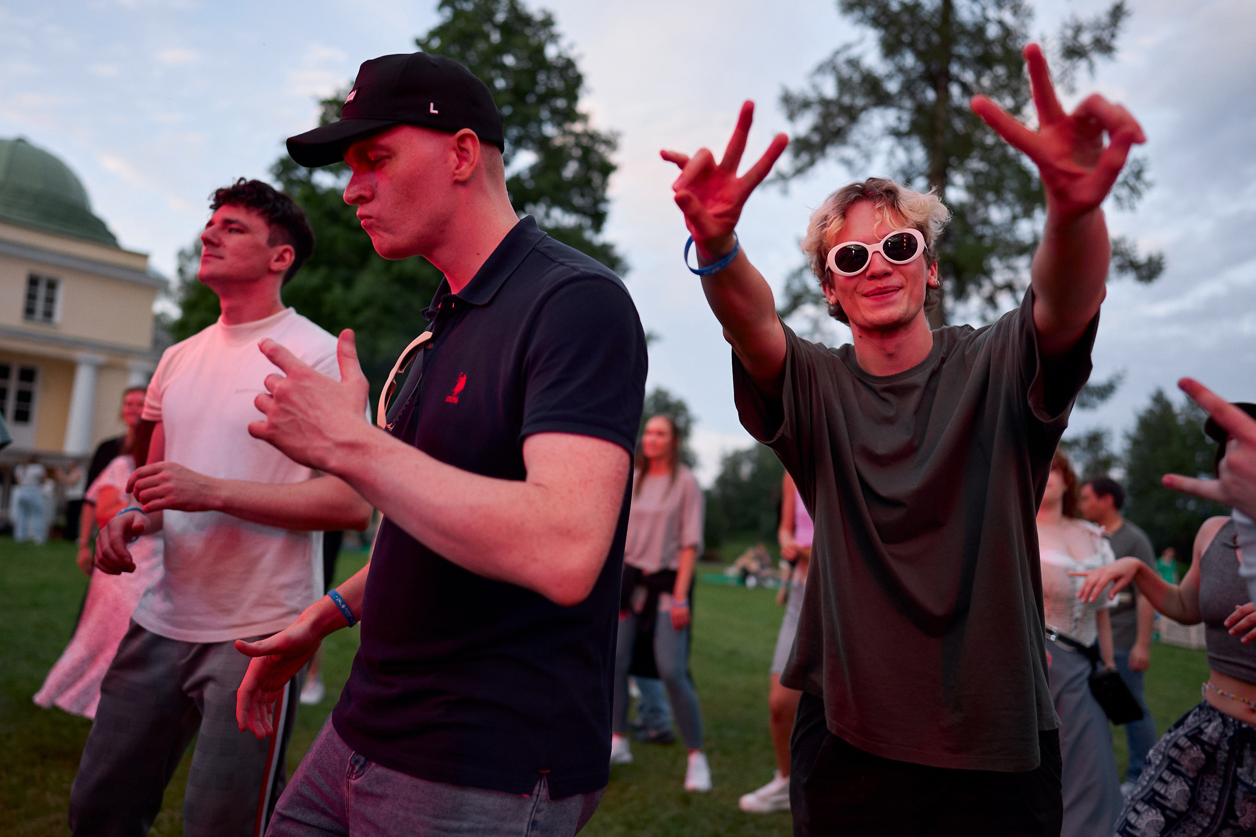 ЛЕТНИЕ ГУЛЯНИЯ LESTA