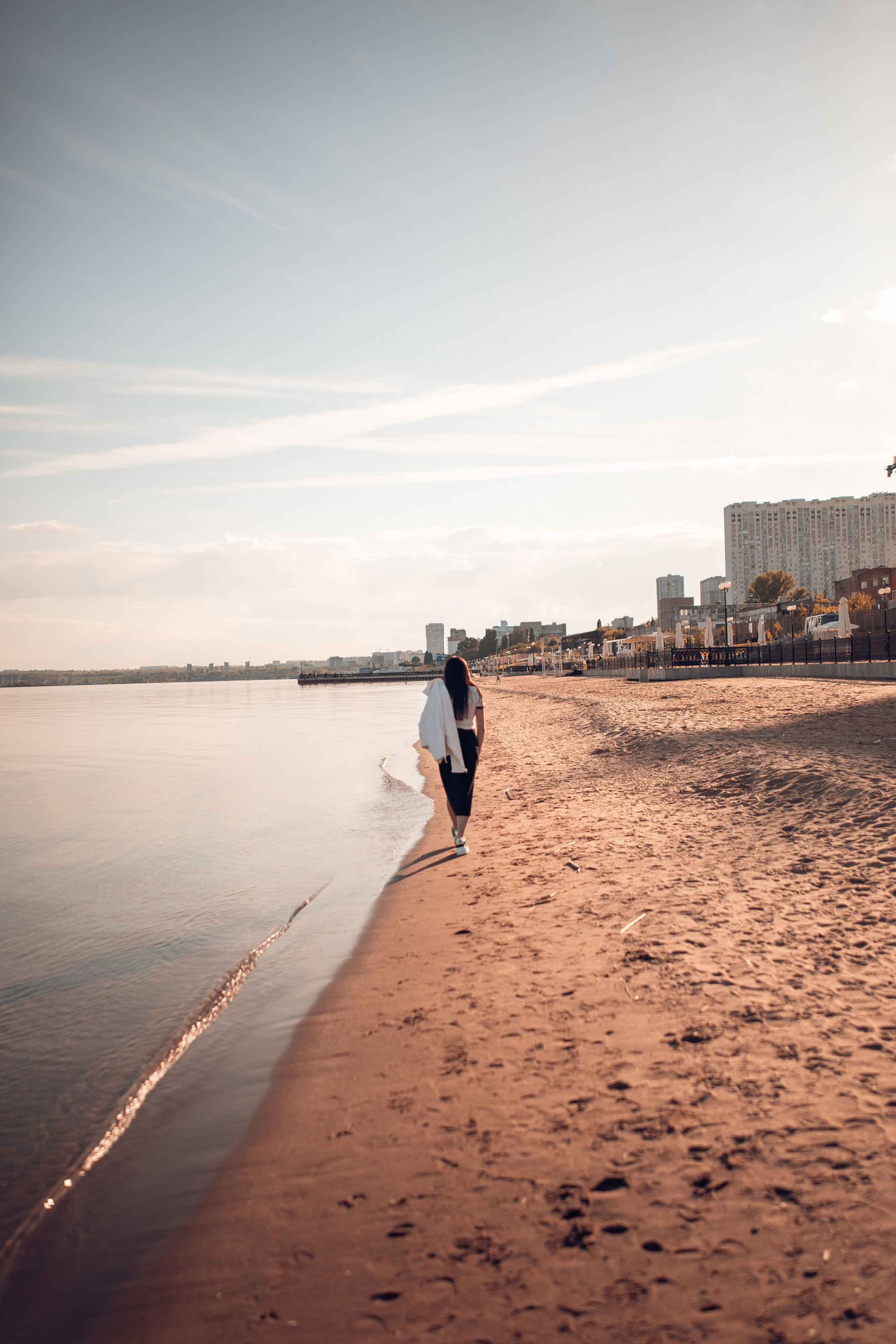 Прогулка на набережной. Главная