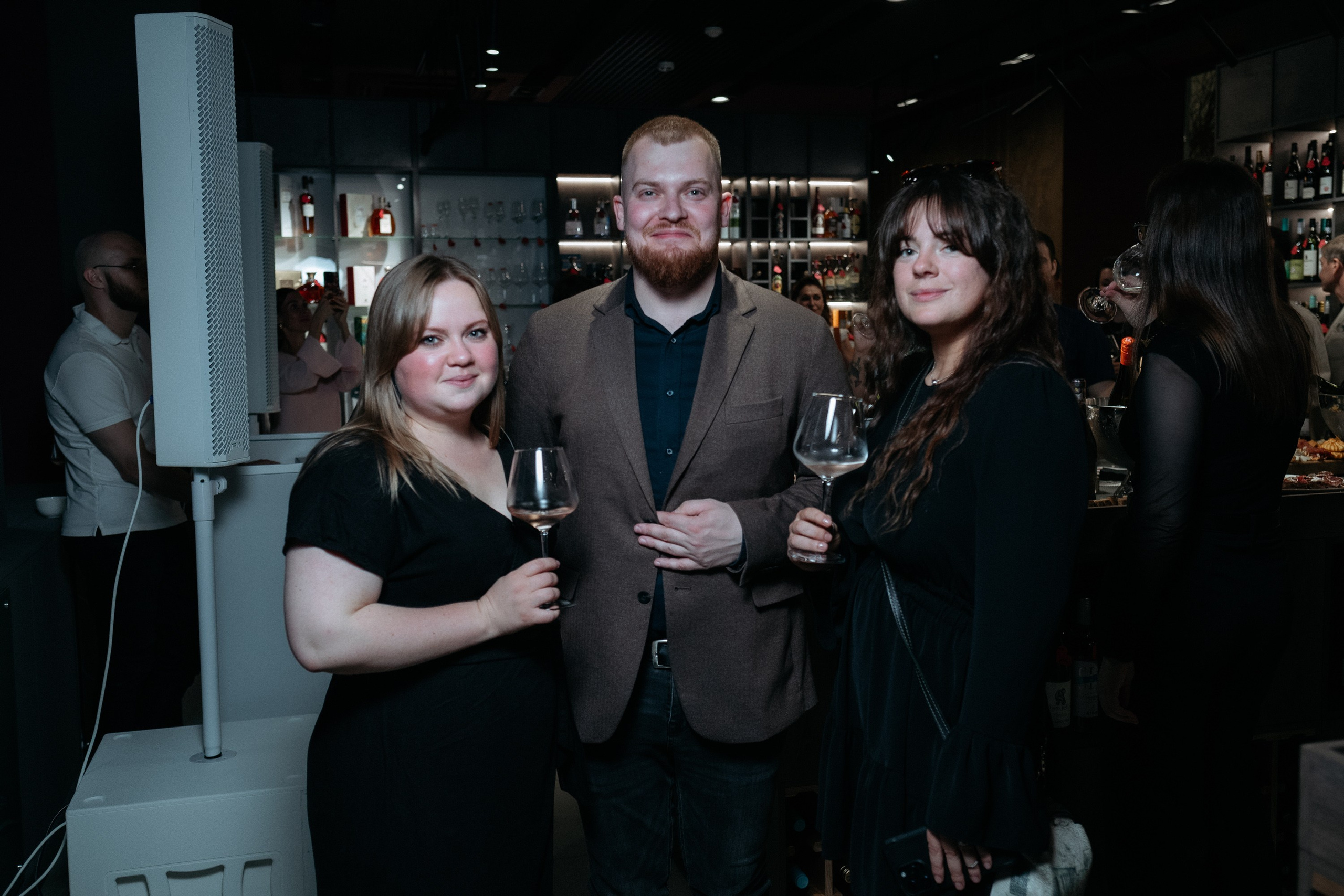 BY SIMPLE ВИНОТЕКА — ОТКРЫТИЕ. СВОИ. ФОТООТЧЕТЫ-СОБЫТИЯ-МЕСТА