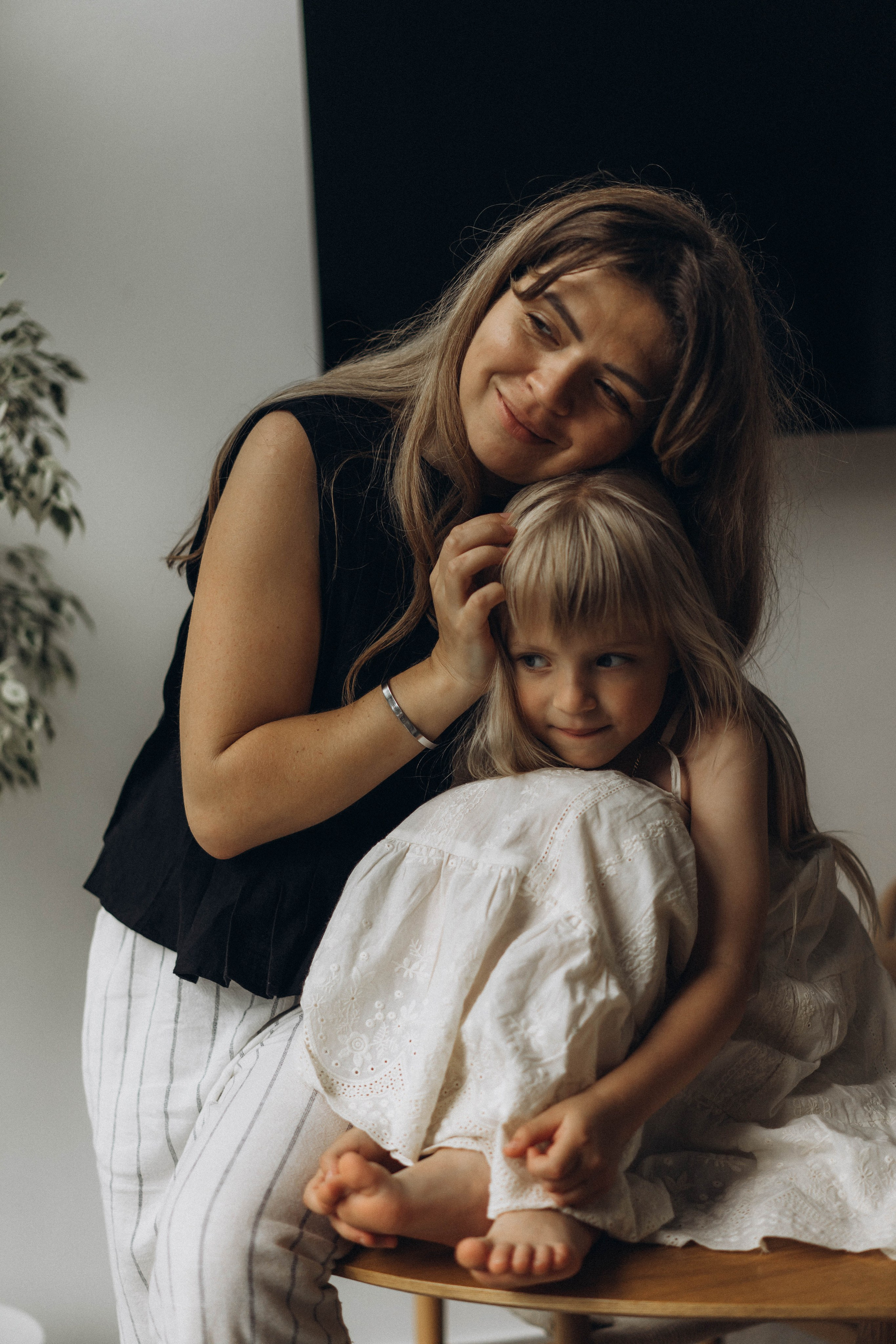 Фотосессия домашняя мама и дочка. Фотограф Екатеринбург Кокшарова Александра