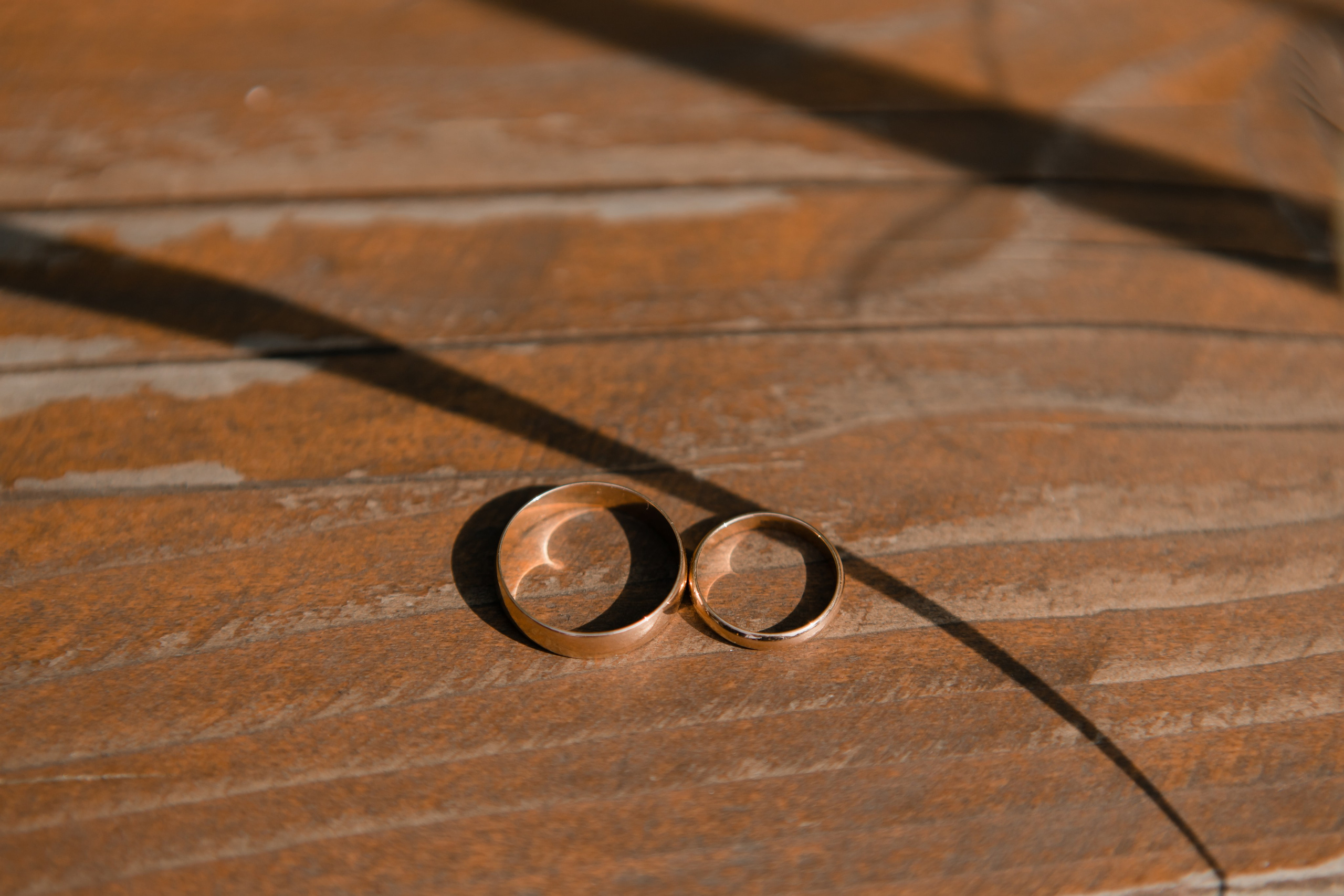 Юрий и Кристина. Видеосъемка и фотосъемка свадеб. Фотограф и оператор на свадьбу. Видеосъемка подкастов, собственная видео-фотостудии. Предметная фотосъемка