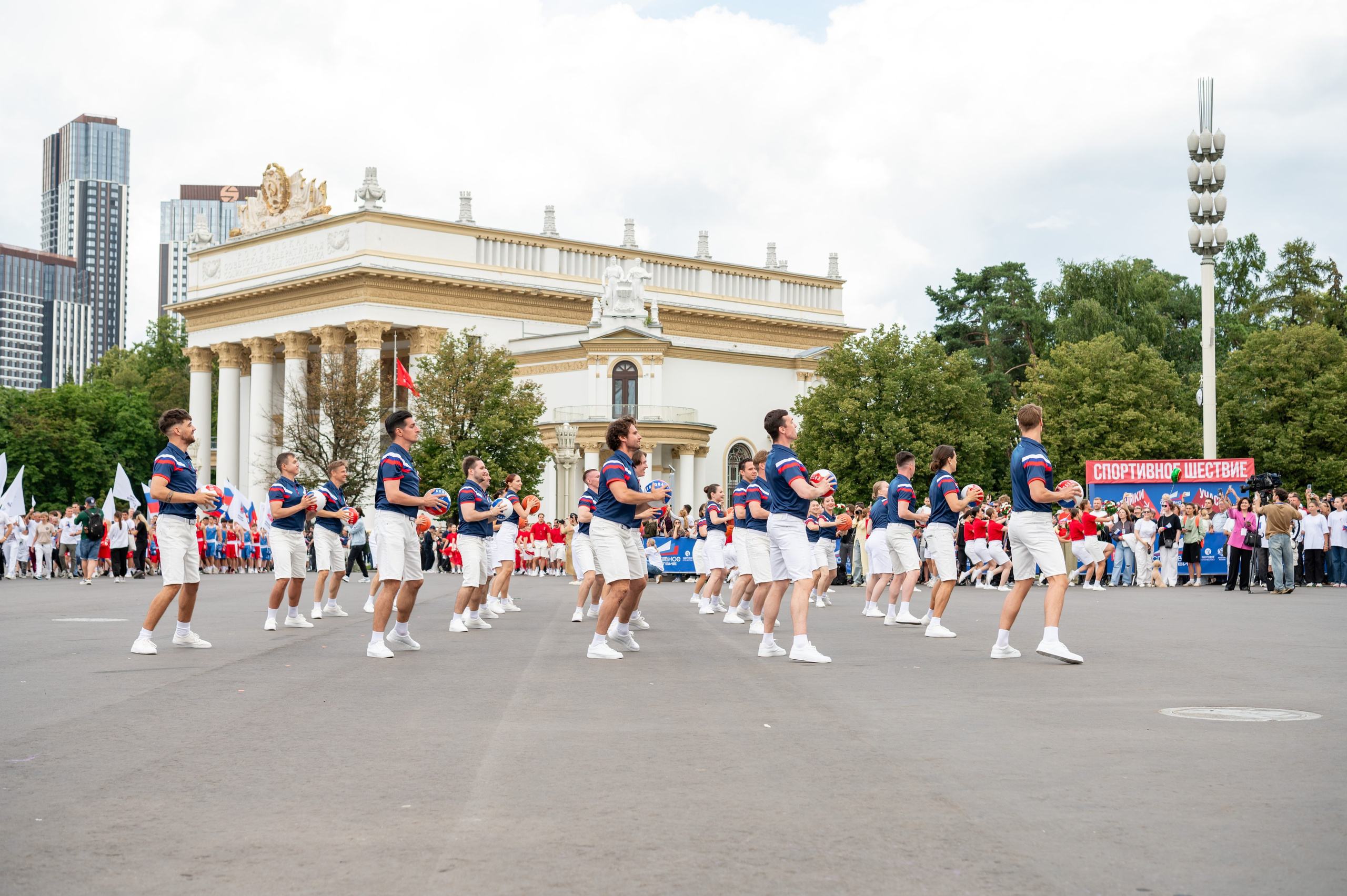 Спортивное шествие посвященное Дню физкультурника!. Детский и семейный фотограф г. Москва Оксана Катаджи
