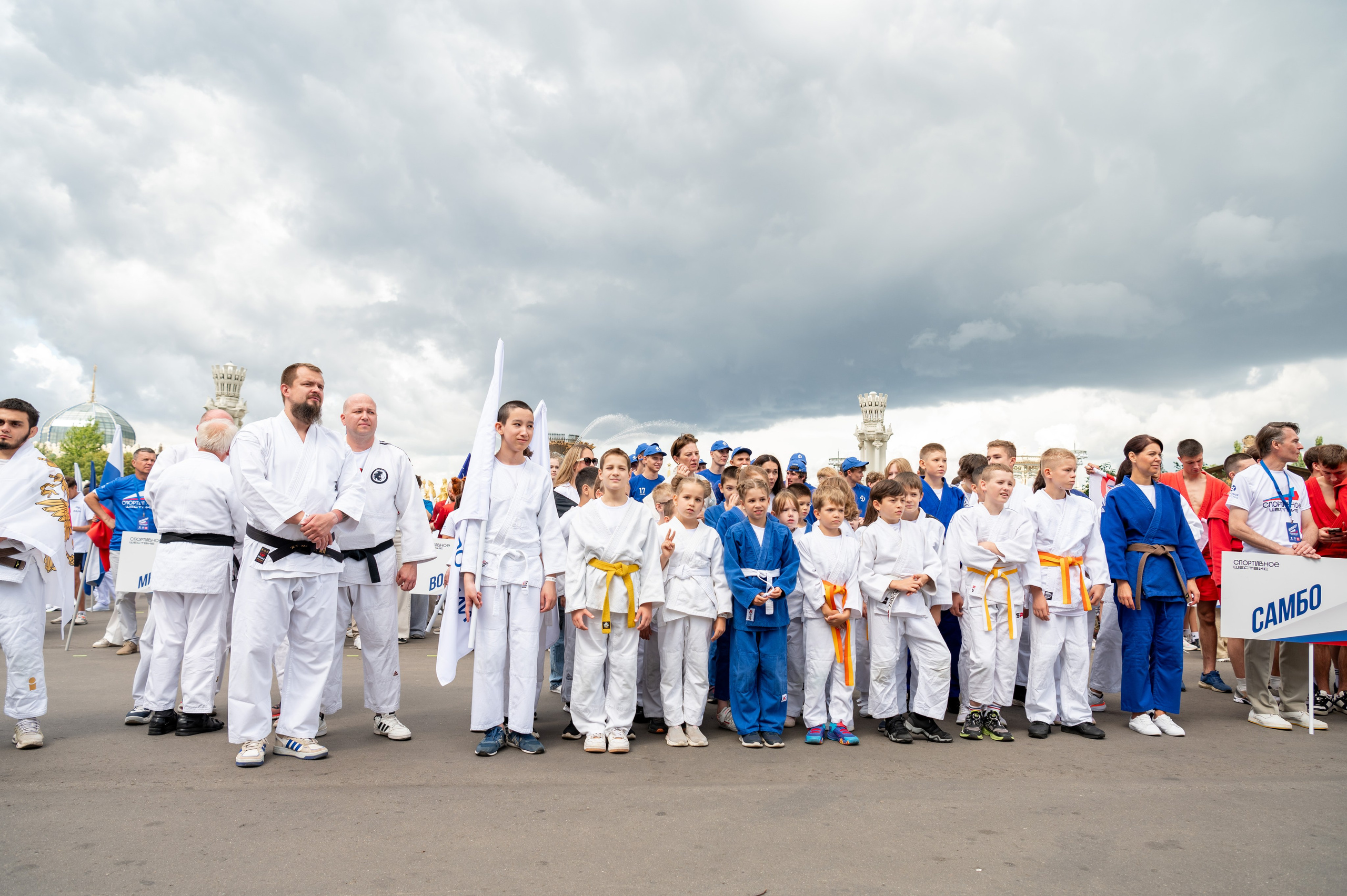 Спортивное шествие посвященное Дню физкультурника!. Детский и семейный фотограф г. Москва Оксана Катаджи