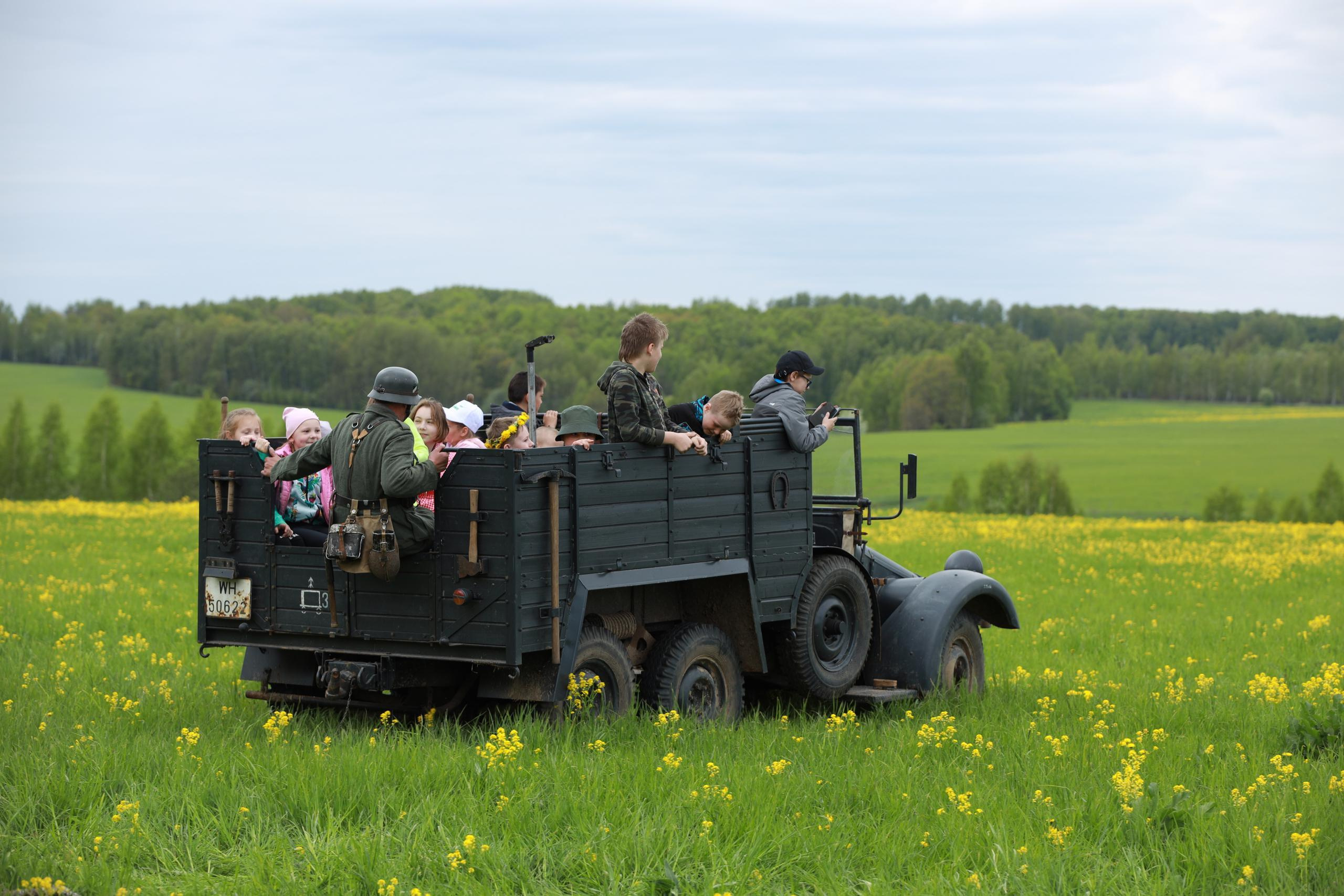 Репортаж с фестиваля реконструкции «Лесные мстители» г. Алексин. Фотограф в Туле Крупский АнДРей. Фотостудия «КАДР71» в Туле