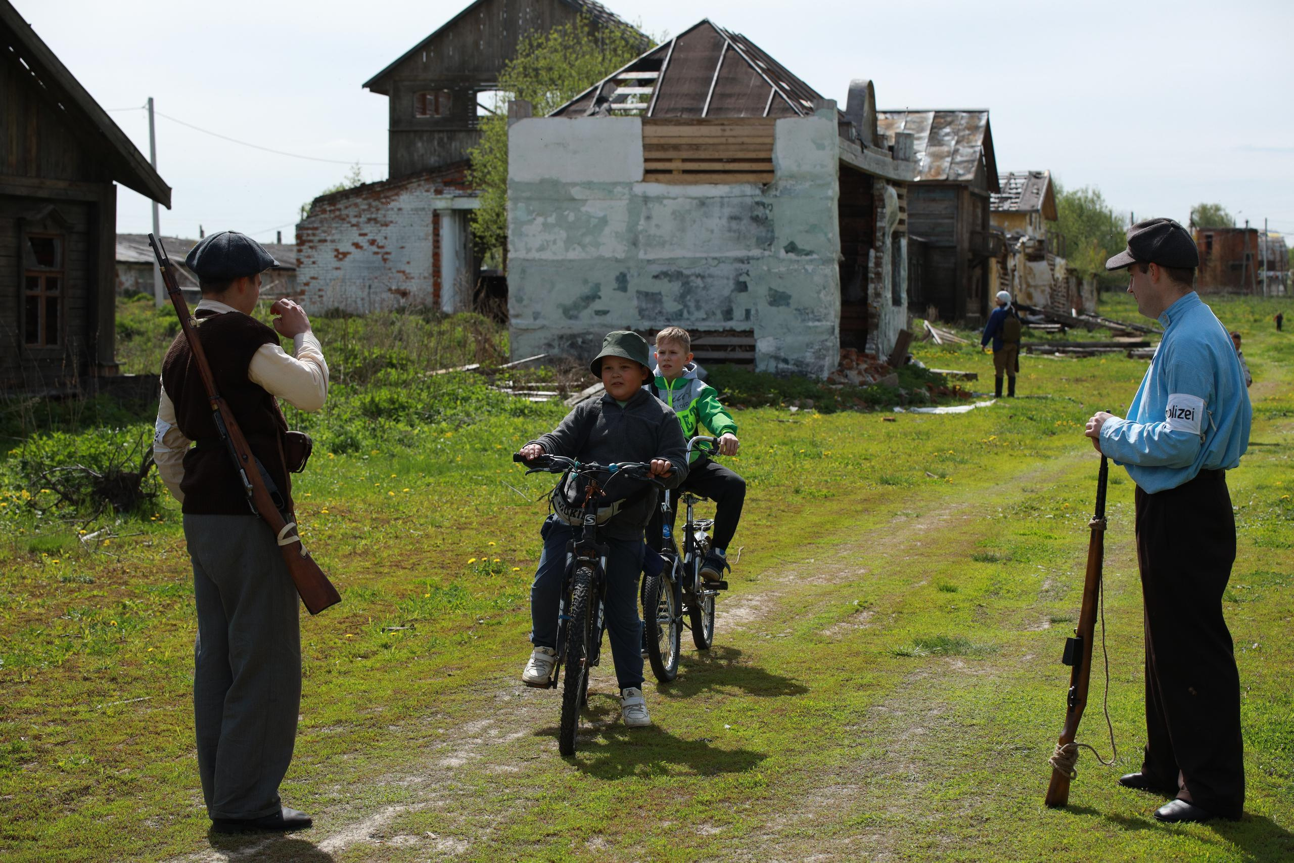 Репортаж с фестиваля реконструкции «Лесные мстители» г. Алексин. Фотограф в Туле Крупский АнДРей. Фотостудия «КАДР71» в Туле