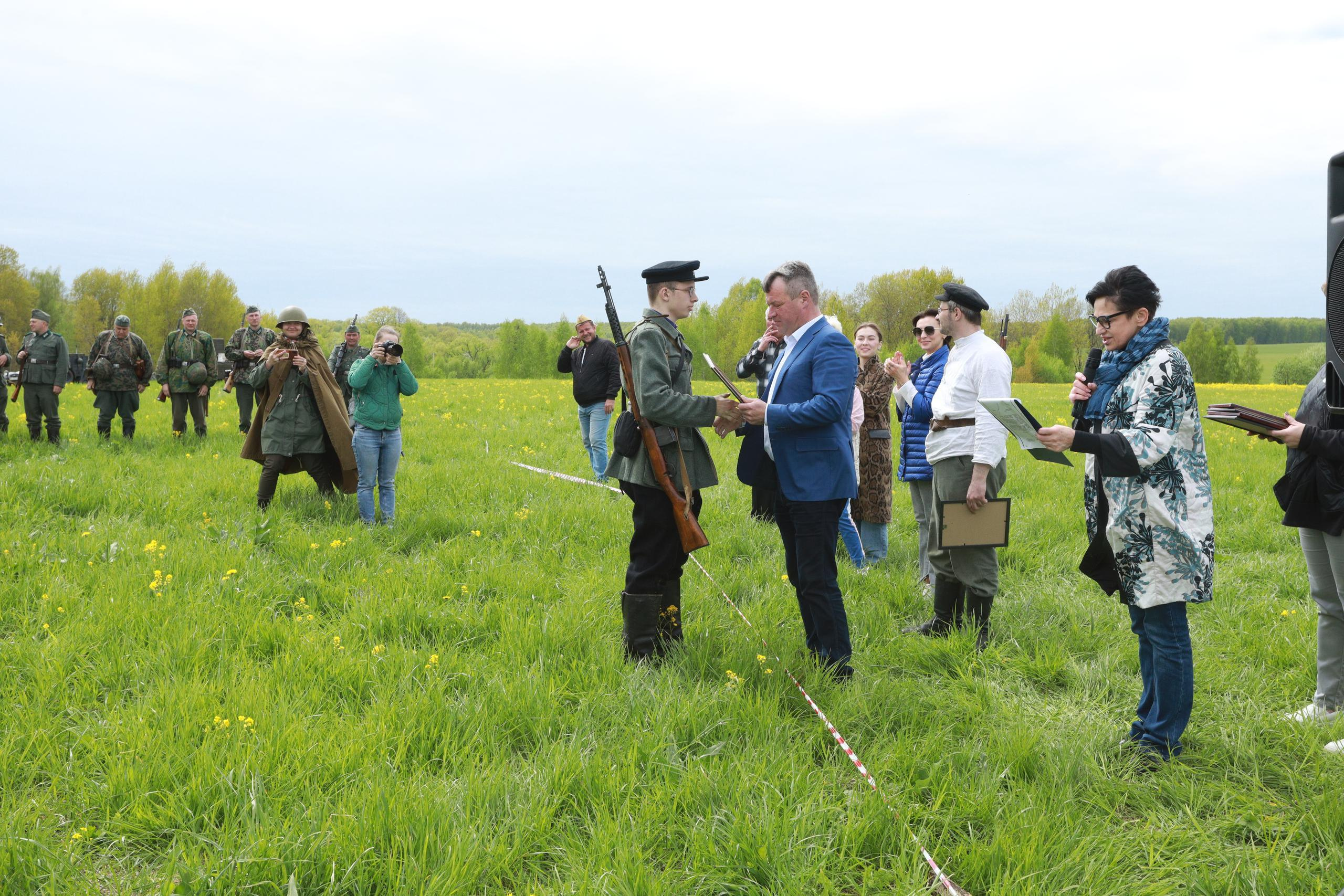 Репортаж с фестиваля реконструкции «Лесные мстители» г. Алексин. Фотограф в Туле Крупский АнДРей. Фотостудия «КАДР71» в Туле