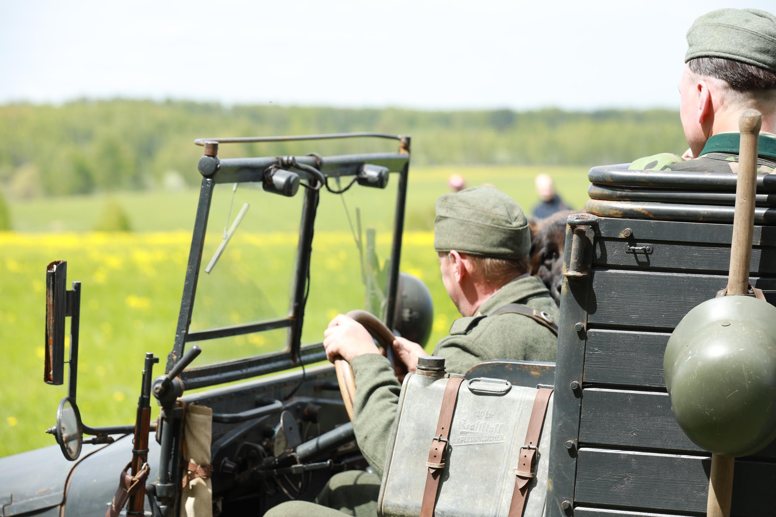 Репортаж с фестиваля реконструкции «Лесные мстители» г. Алексин. Фотограф в Туле Крупский АнДРей. Фотостудия «КАДР71» в Туле