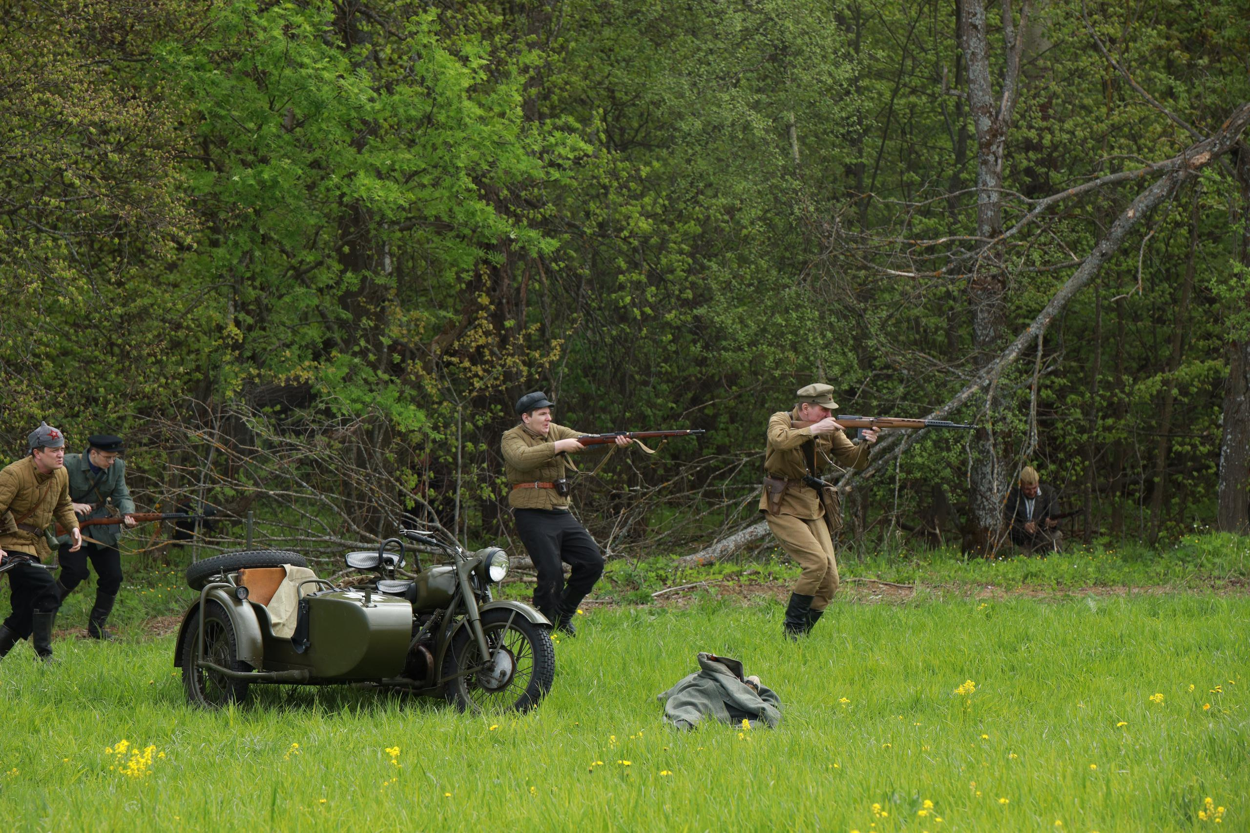 Репортаж с фестиваля реконструкции «Лесные мстители» г. Алексин. Фотограф в Туле Крупский АнДРей. Фотостудия «КАДР71» в Туле