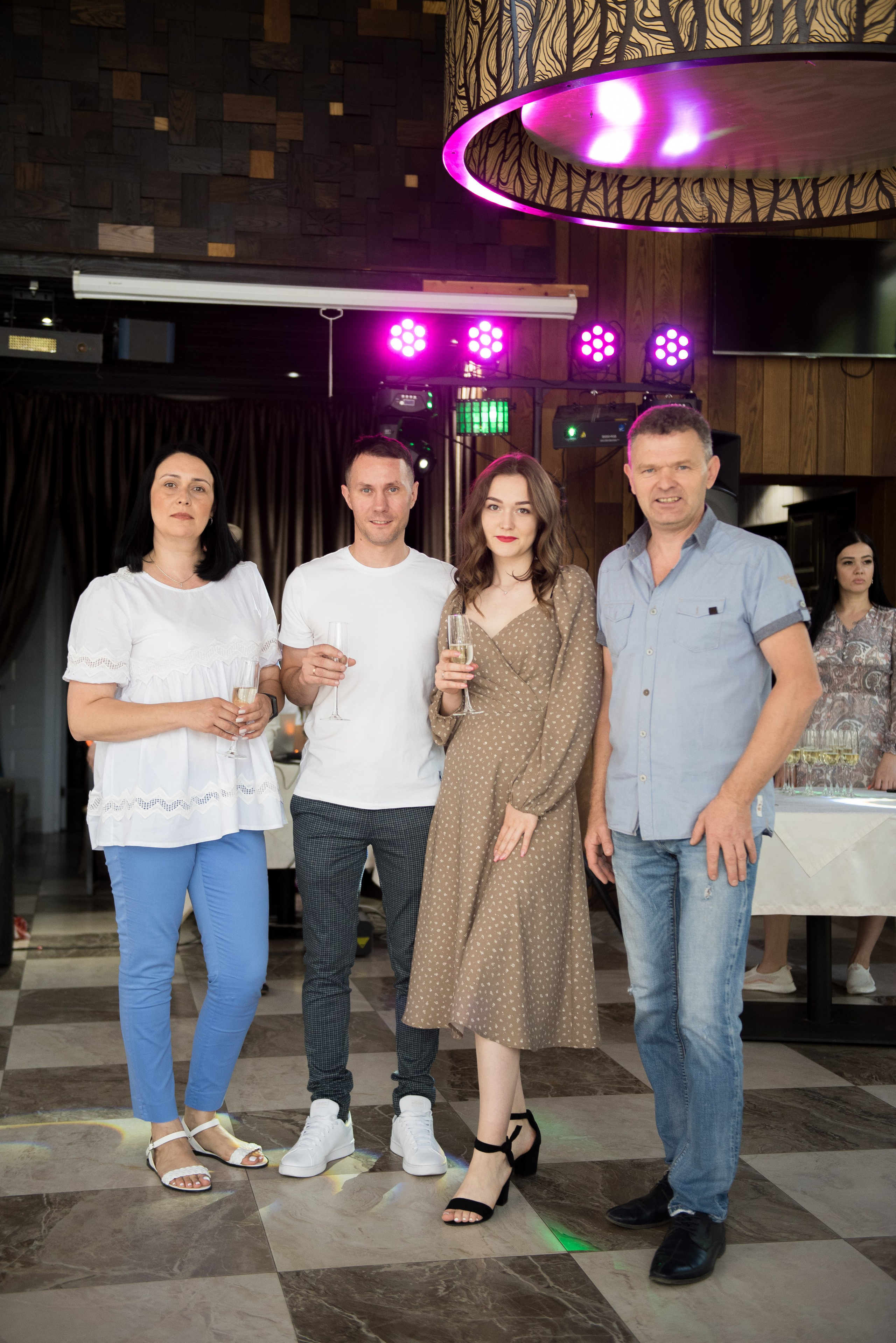 Выпускной — 11 класс. Фотограф Семён Пишта