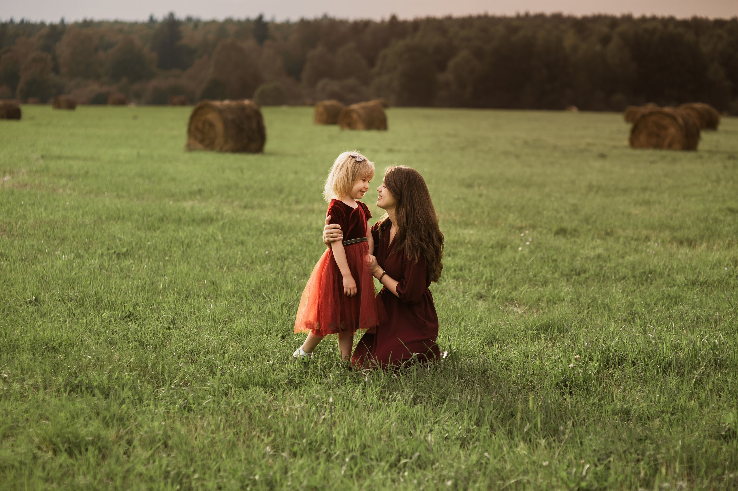 Фотосессия для мамы и дочки в Москве и Московской области. Портретный фотограф в Москве, Московской области. Деловой портрет