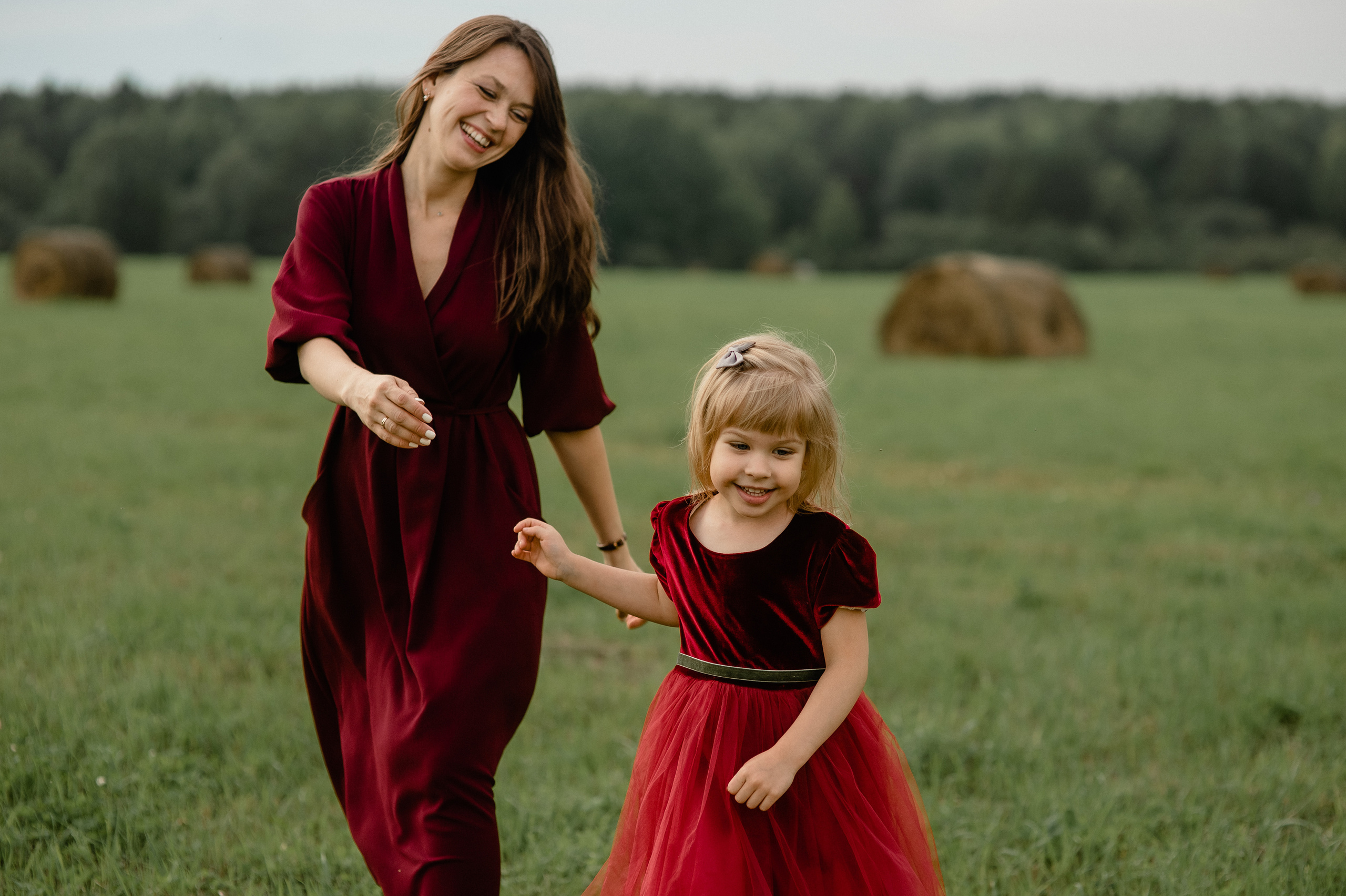 Фотосессия для мамы и дочки в Москве и Московской области. Портретный фотограф в Москве, Московской области. Деловой портрет