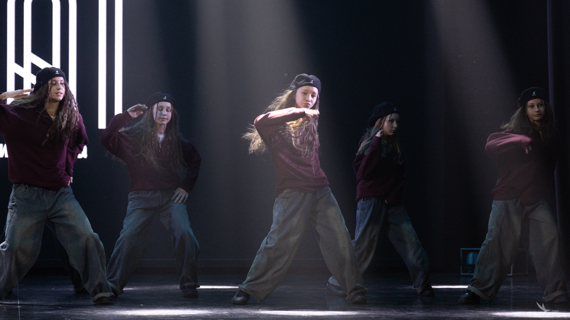 Отчетный концерт студии танца «ШАГ». Репортажный фотограф в Казани Павел Серпокрылов