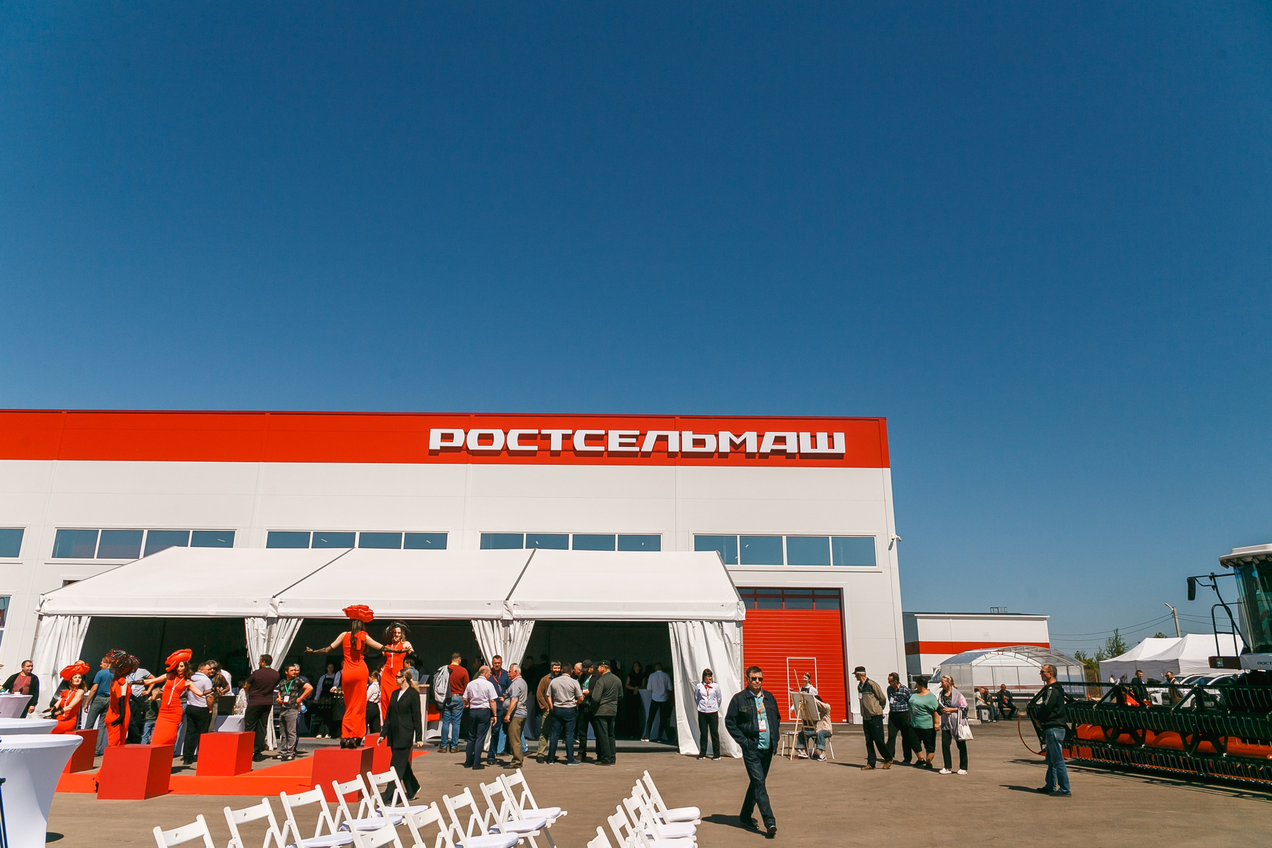 Открытие дилерского центра Ростсельмаш. Событийный фотограф Максим Бескоровайновнов