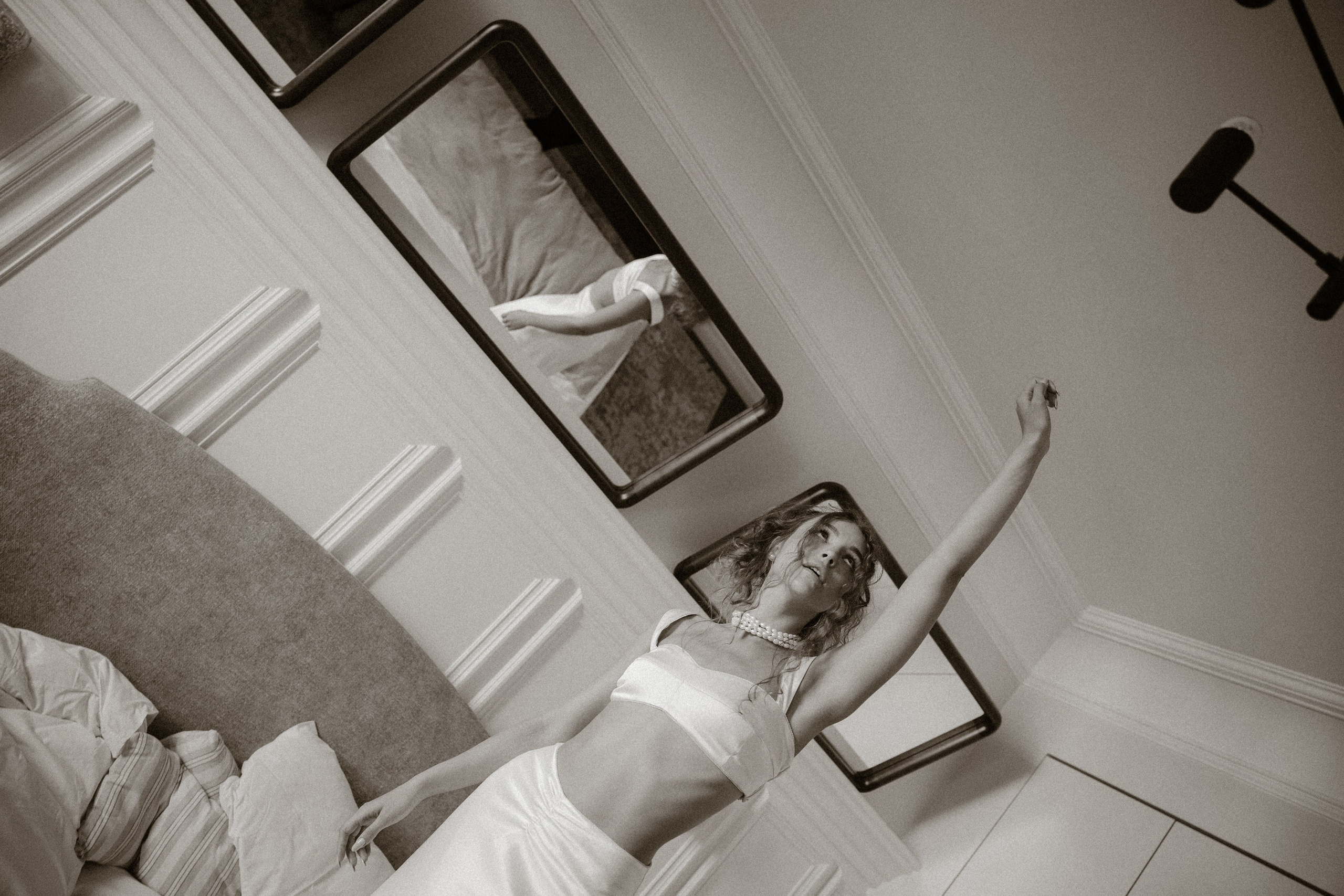 В квартире на Невском