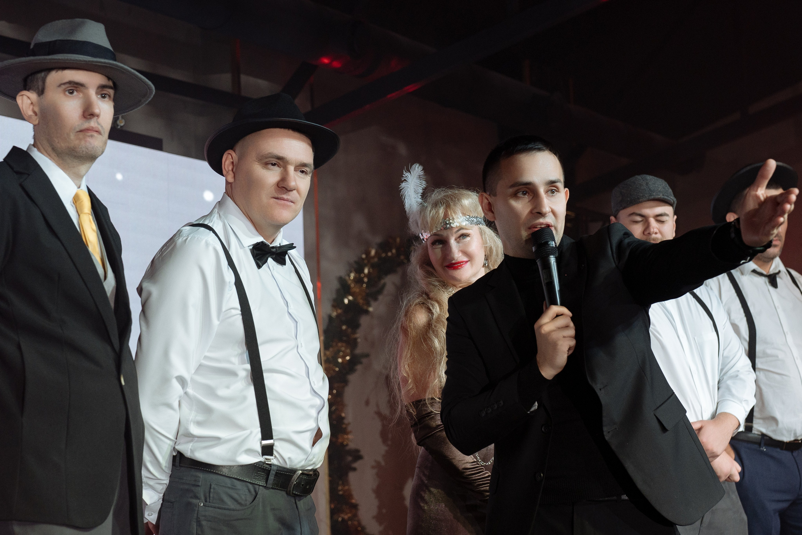 Альбион Тур