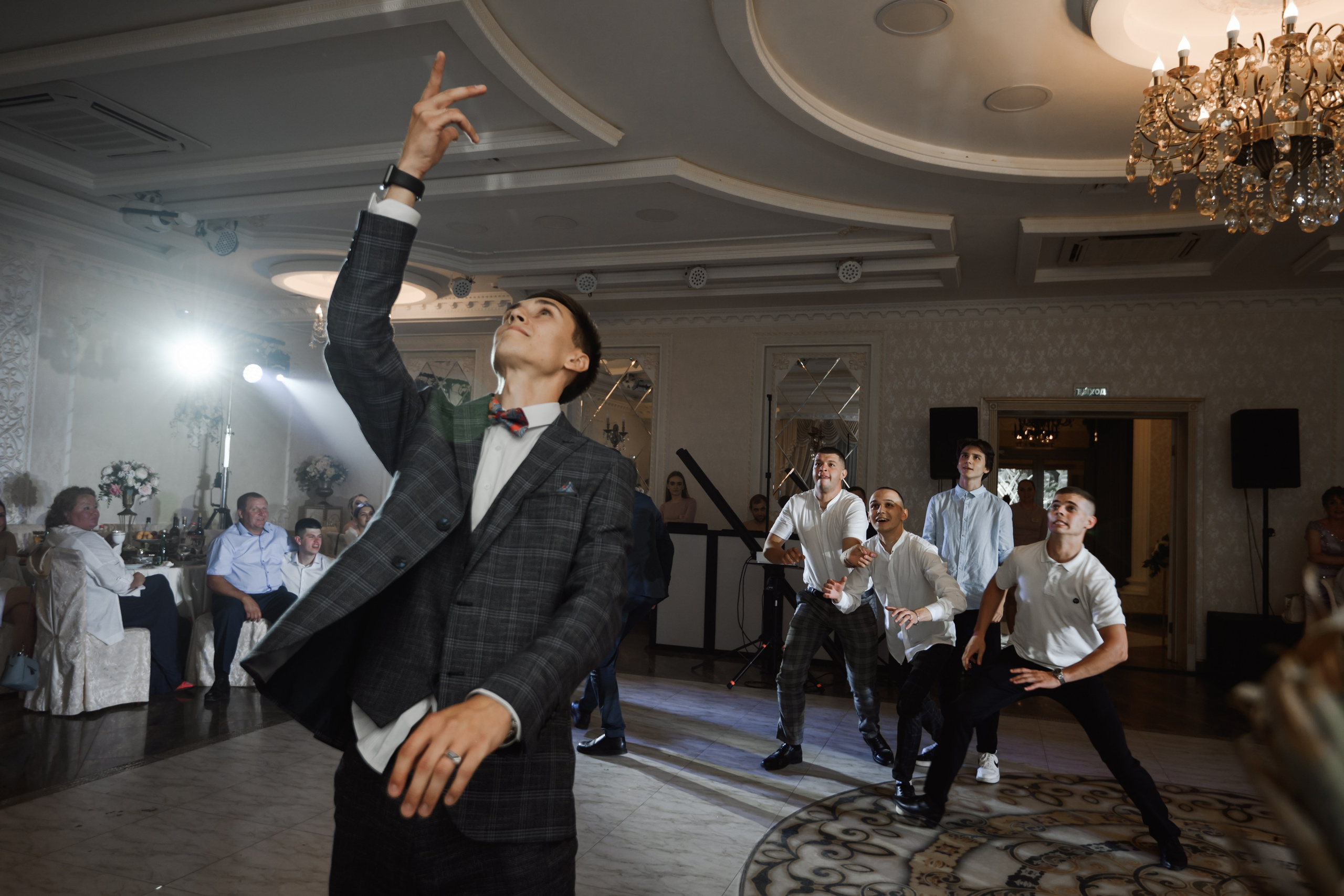 B & A. Свадебный фотограф в г. Астрахань. Так же выезжаю в другие города