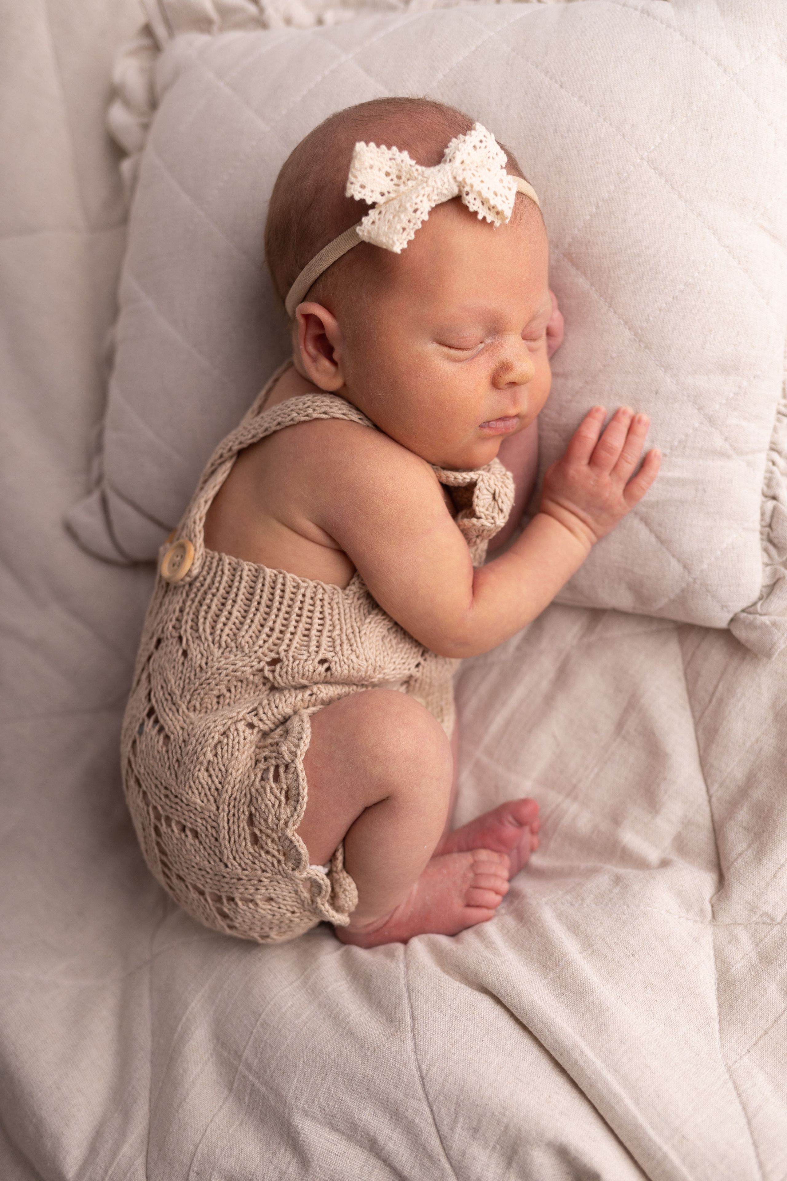 Newborn съемка в стиле Лайф. Фотограф новорожденных малышей в Омске и Омской области Эльвира Камаева