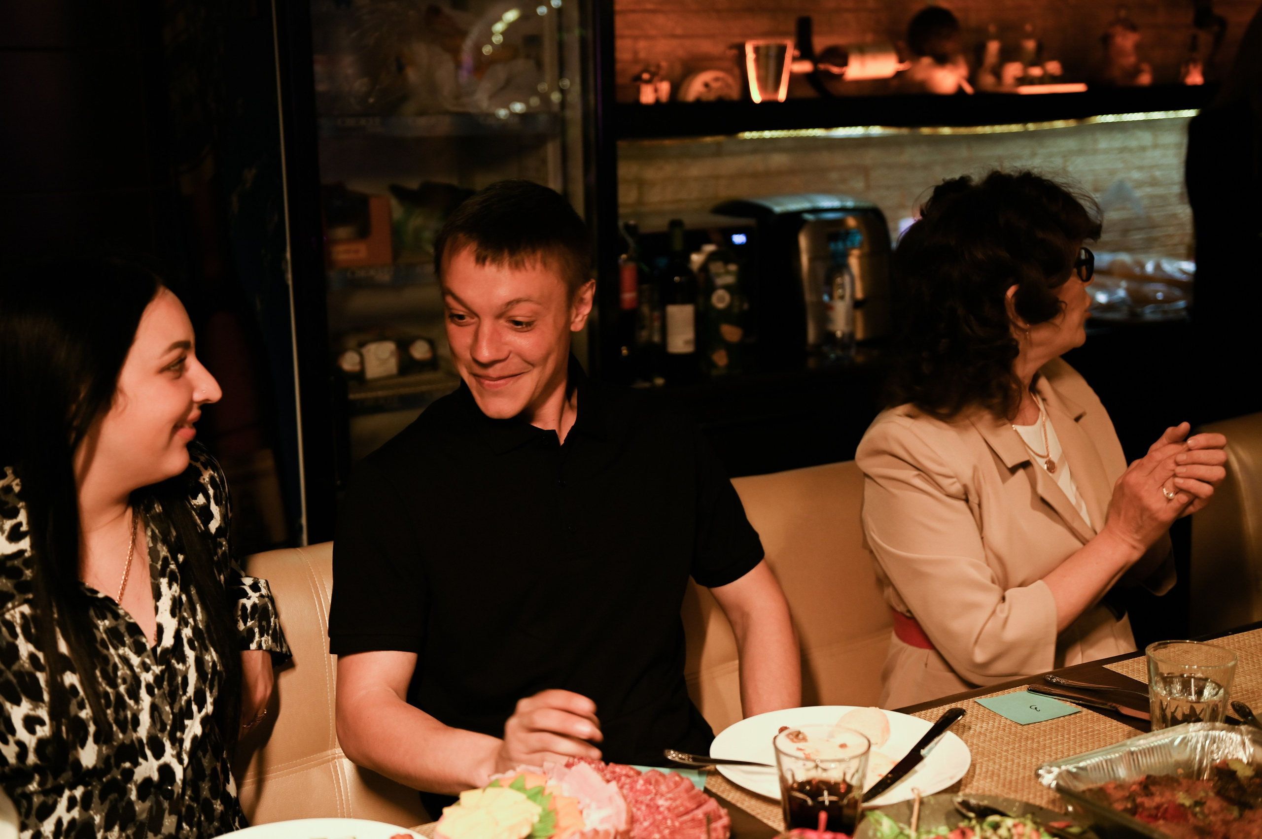 День рождения. Свадебный, семейный, детский, контент фотограф в Омске Максим Ильин