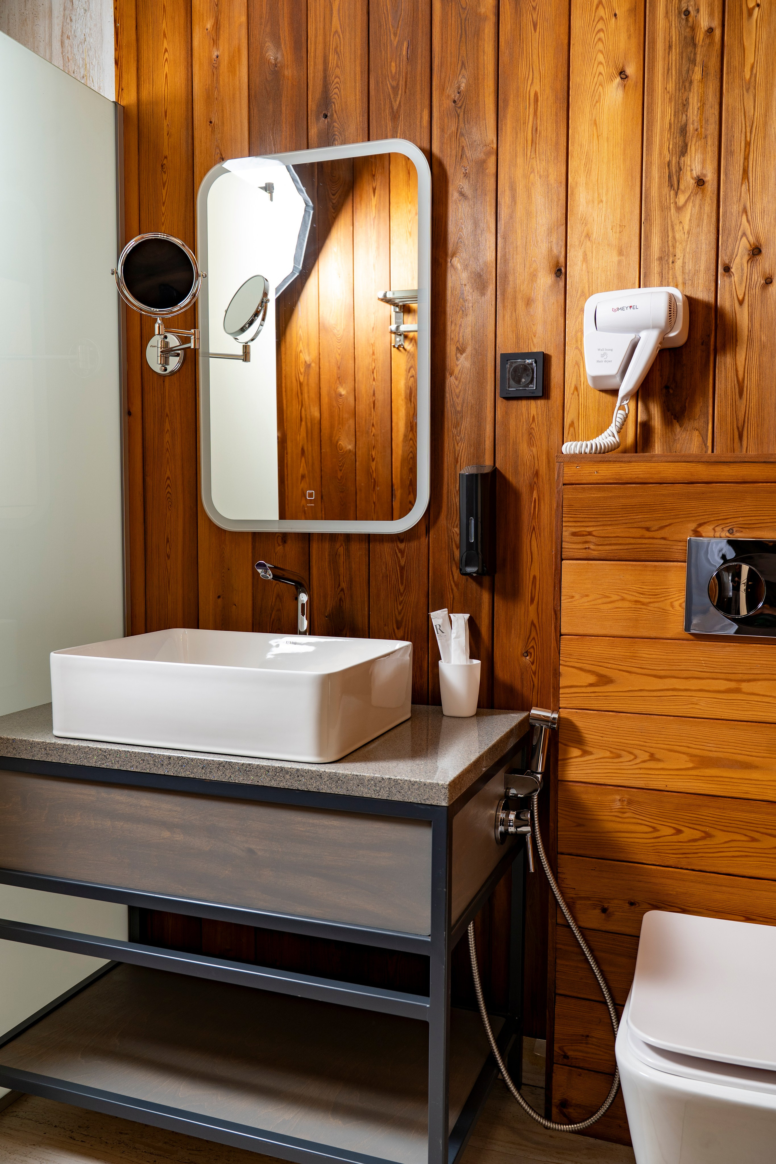 Интерьерные и экстерьерные съемки. Dmitry Golenko