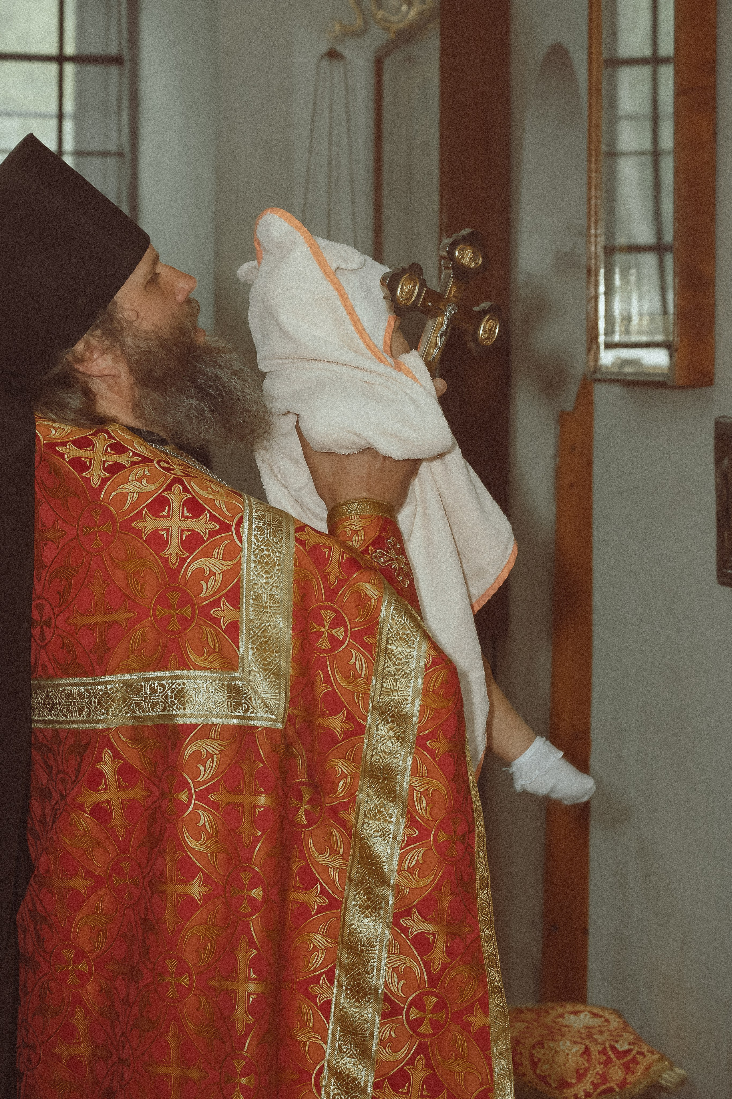 Крещение Ксении в храме Рождества Пресвятой Богородицы д. Щербинино. Фотограф Евгений Егоров